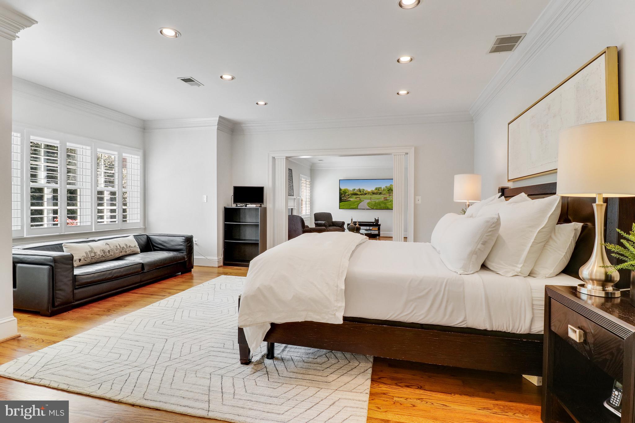 LANGLEY FOREST - Residential