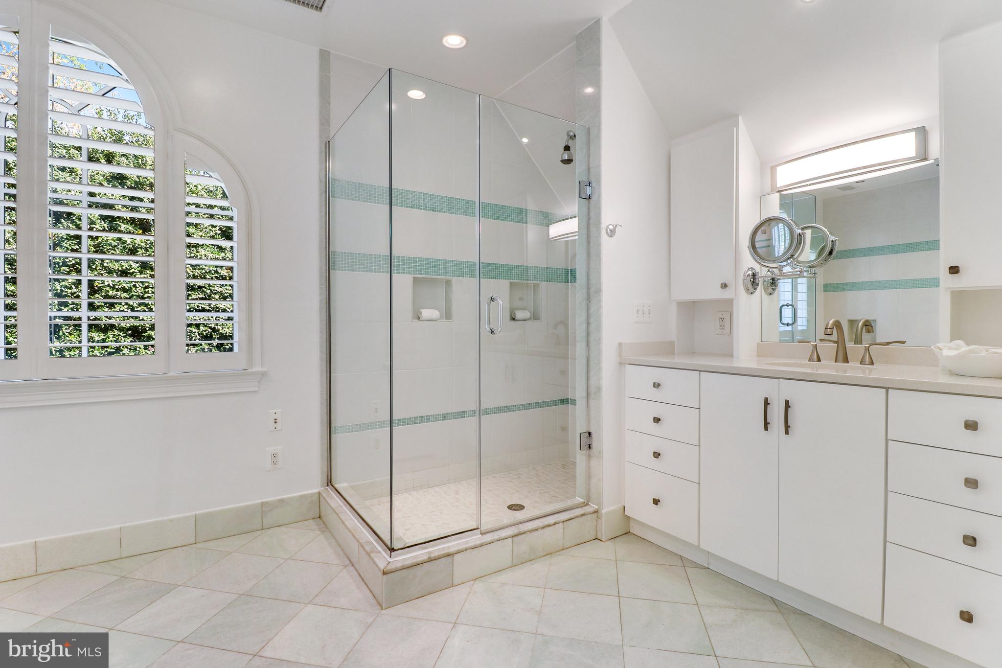 LANGLEY FOREST - Residential