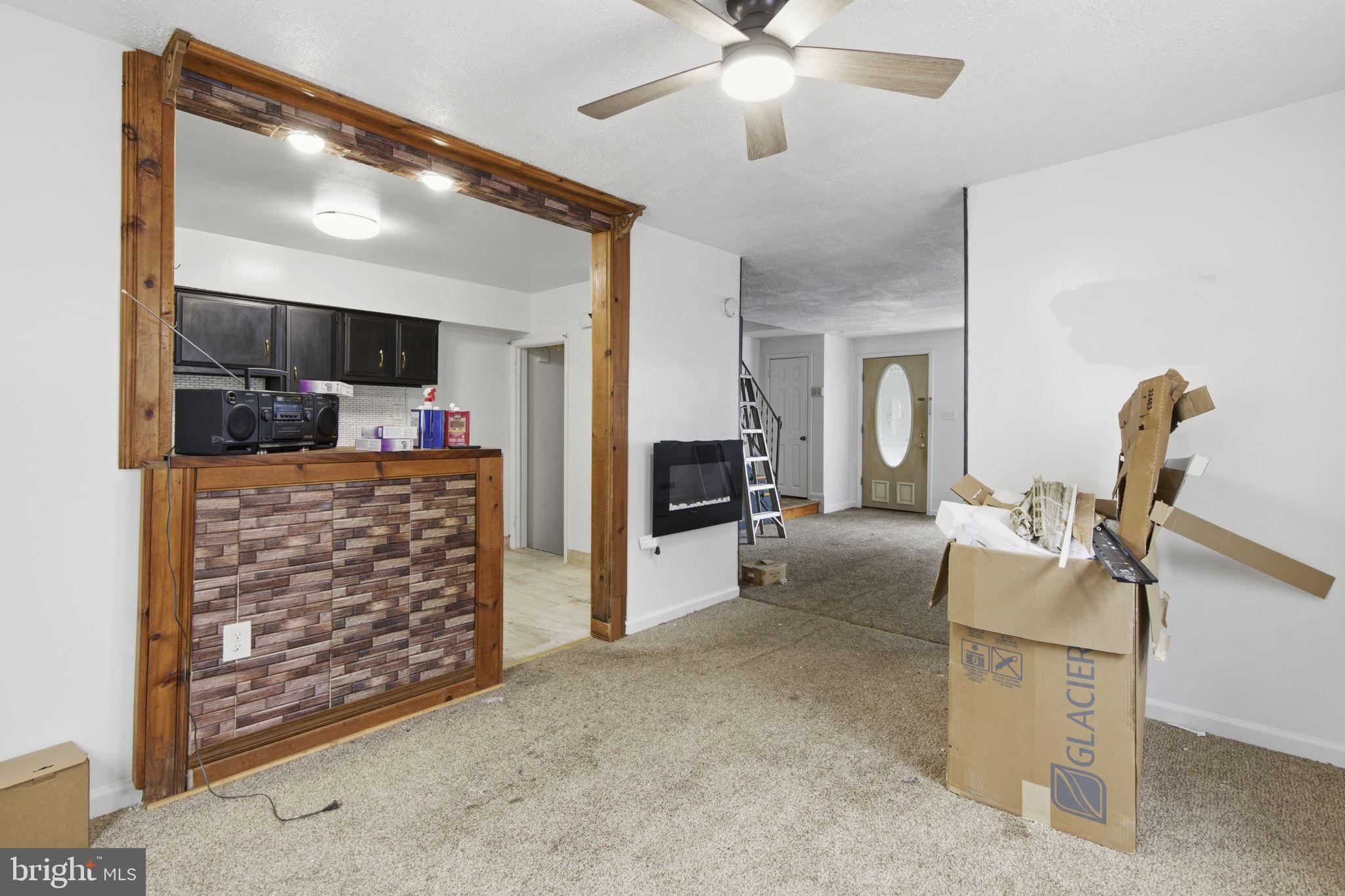 CHINQUAPIN PARK - Residential