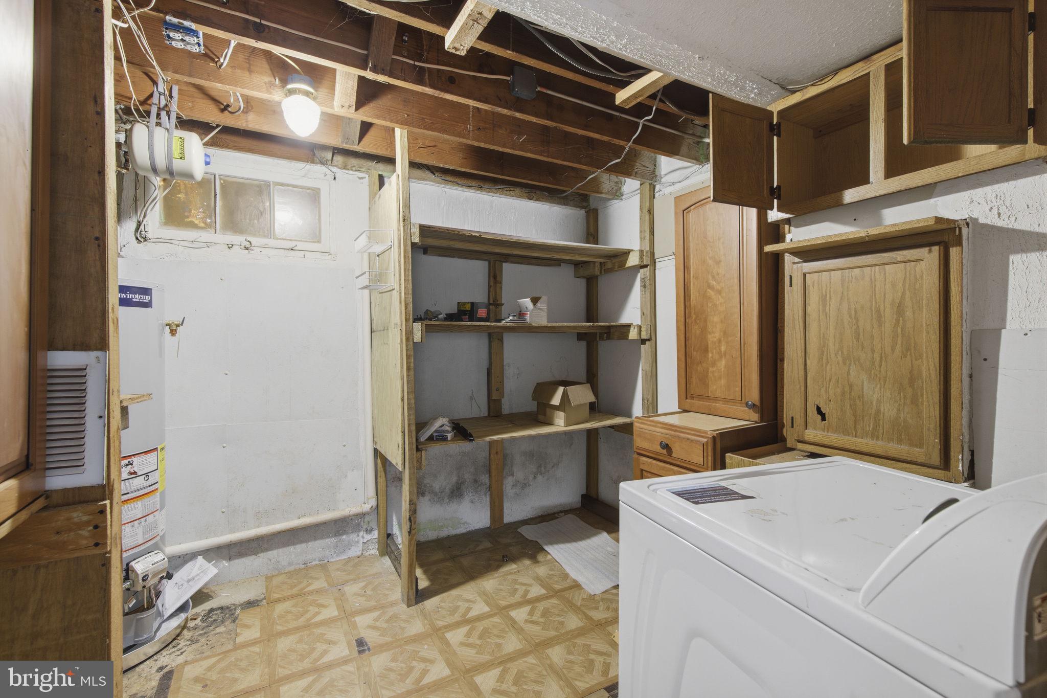 CHINQUAPIN PARK - Residential