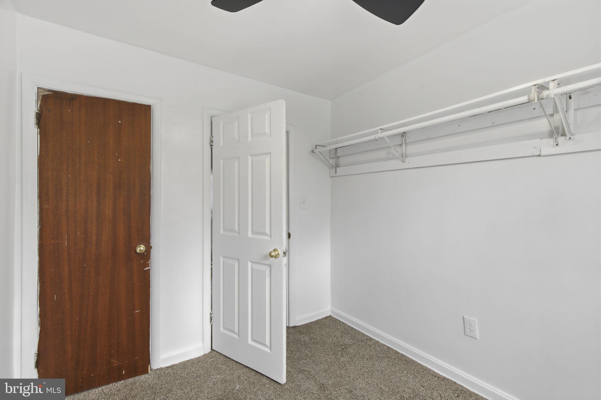 CHINQUAPIN PARK - Residential