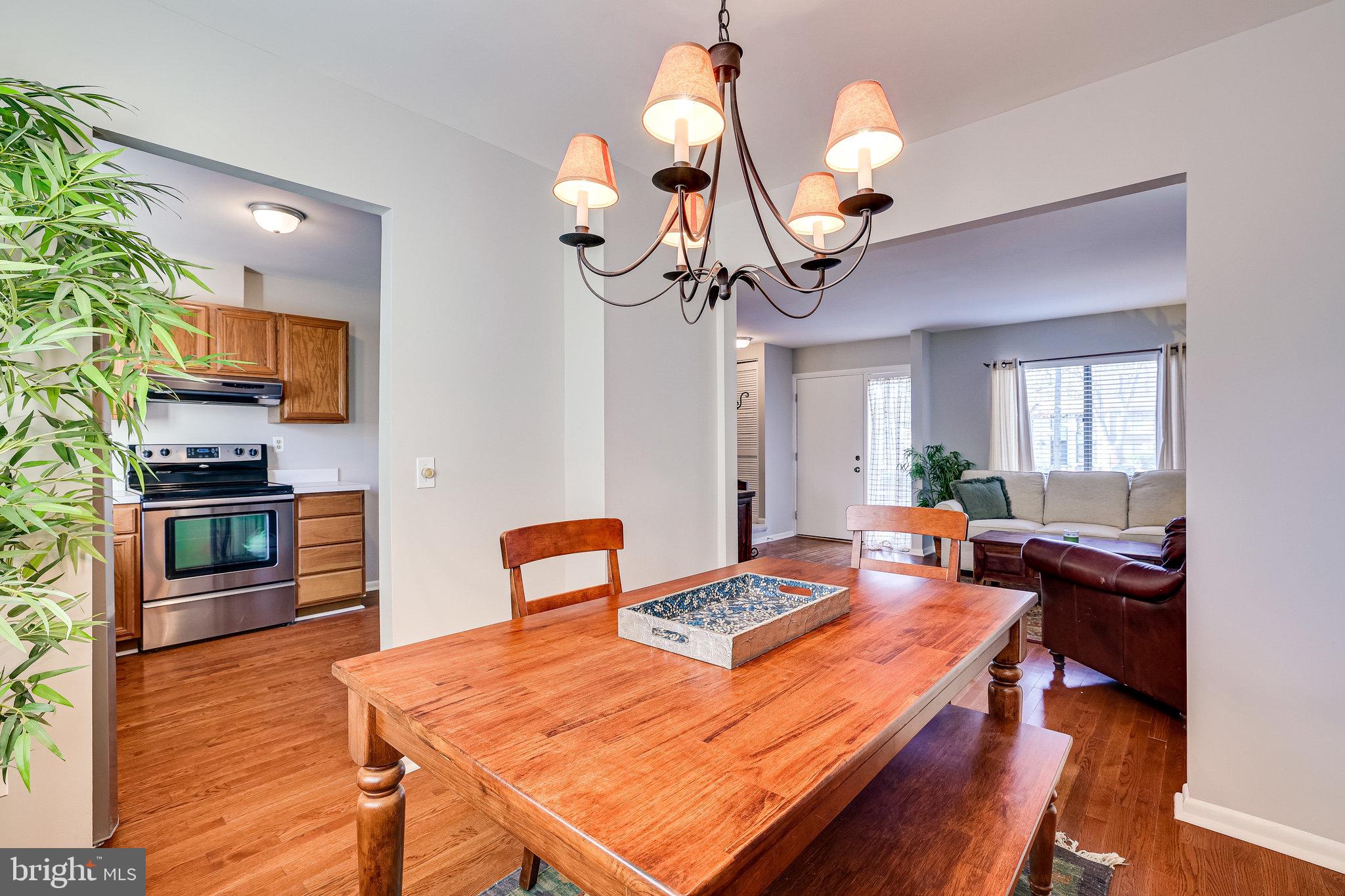 RESTON - Residential