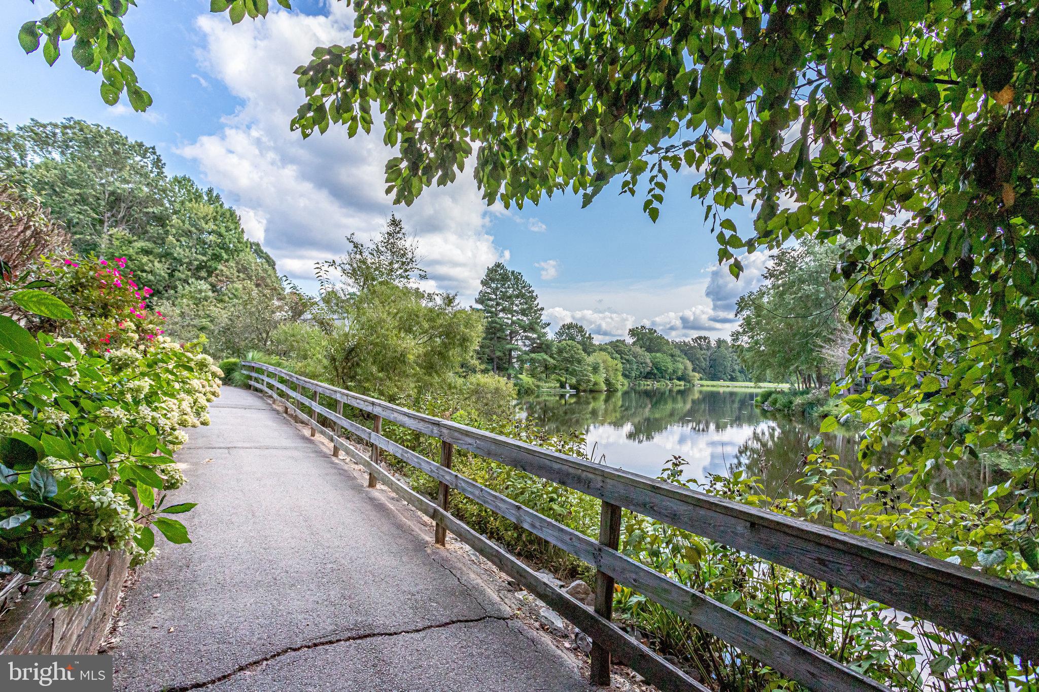 RESTON - Residential