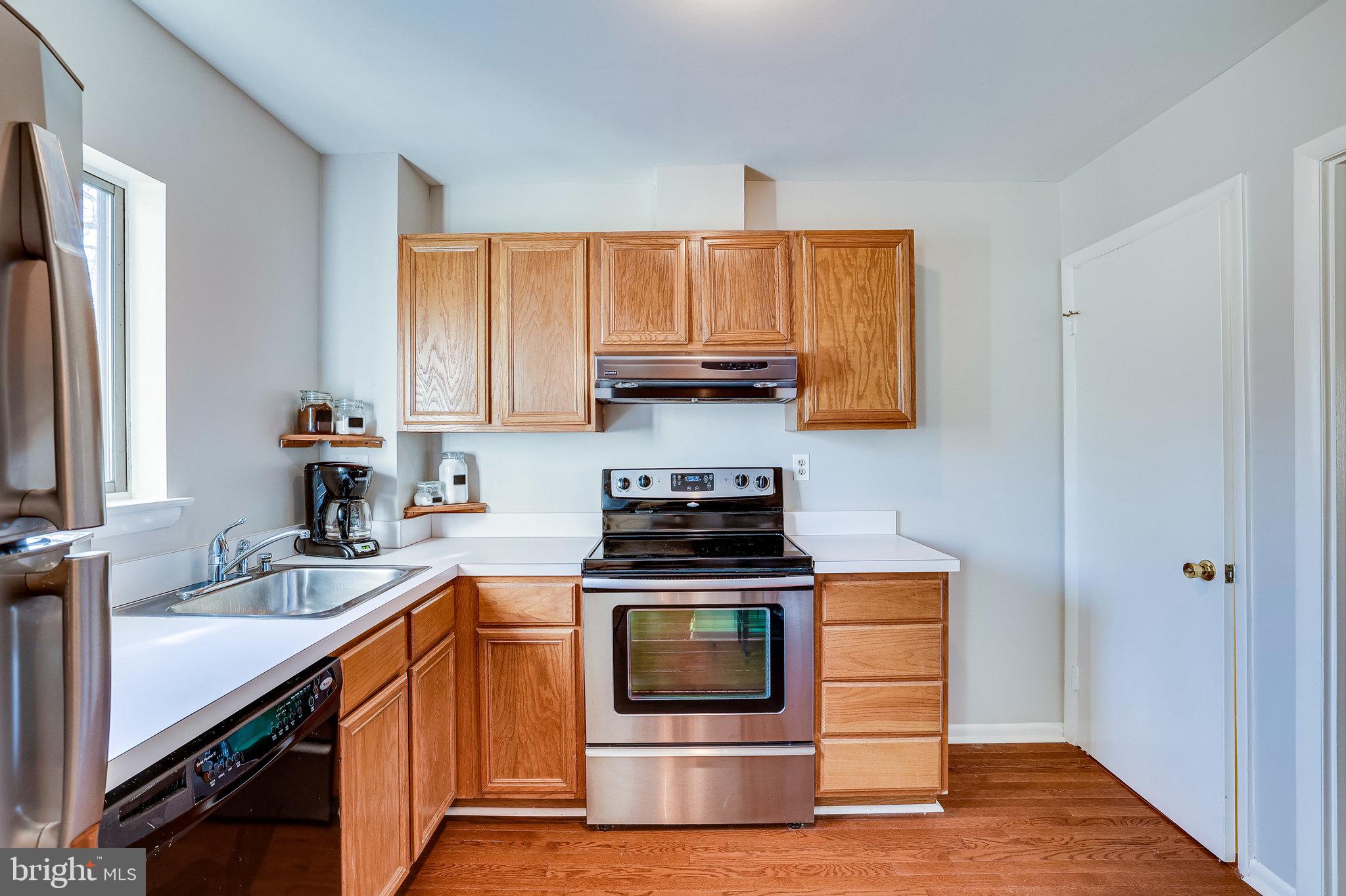 RESTON - Residential