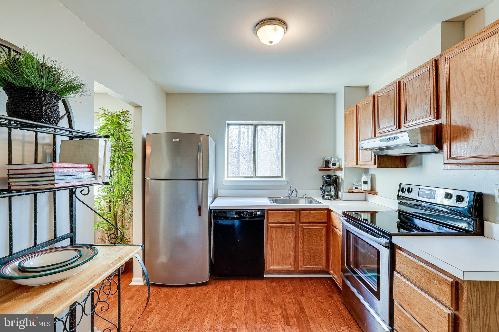 RESTON - Residential