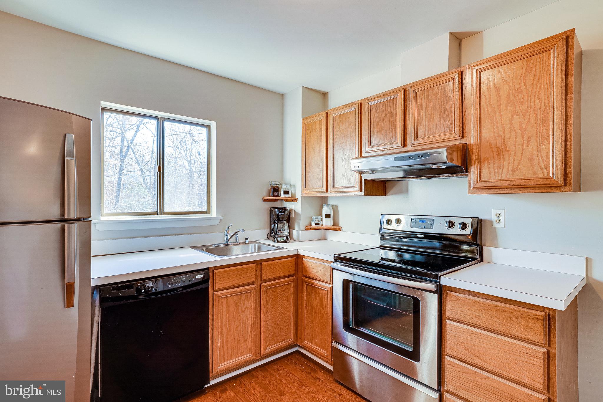 RESTON - Residential