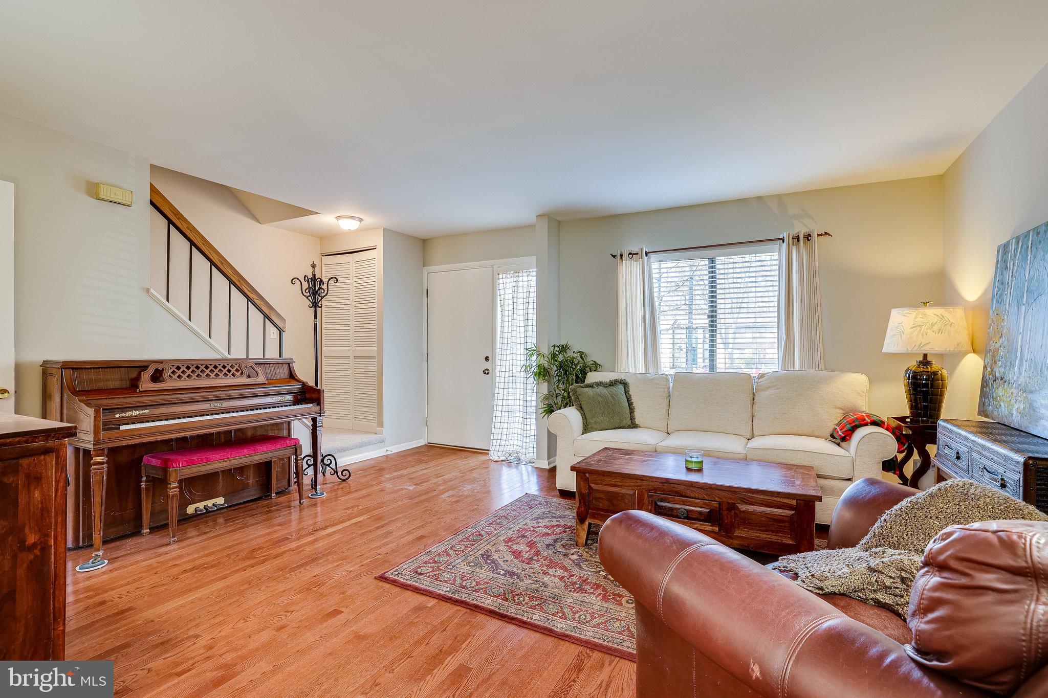 RESTON - Residential