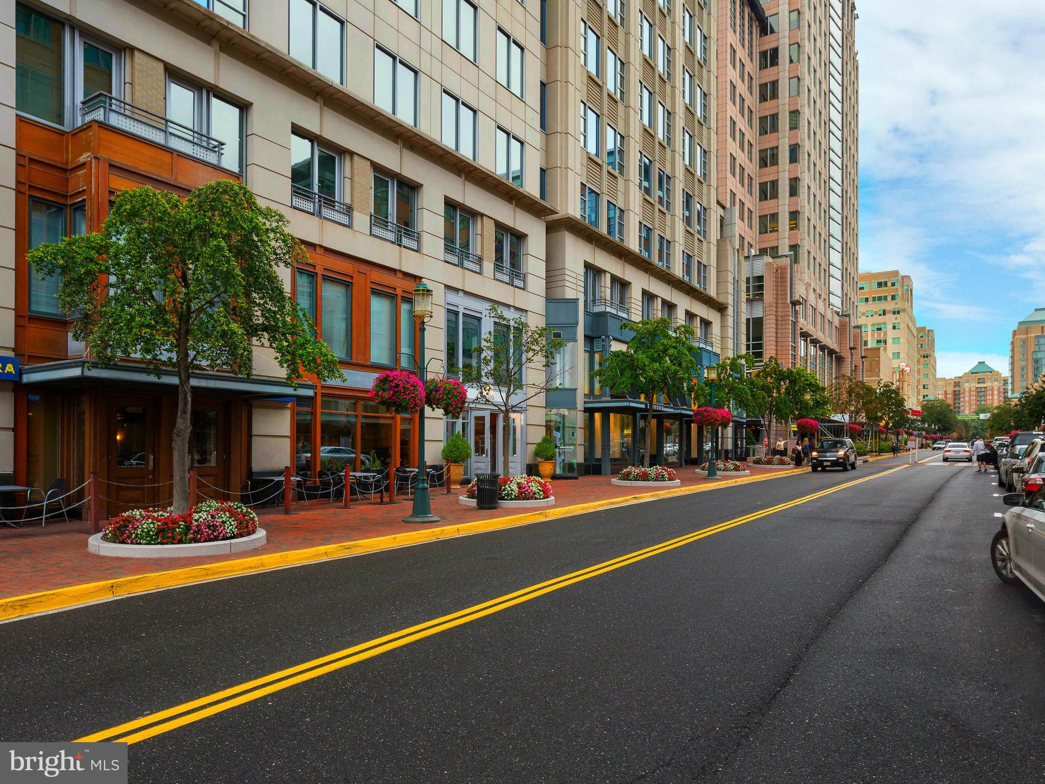 RESTON - Residential