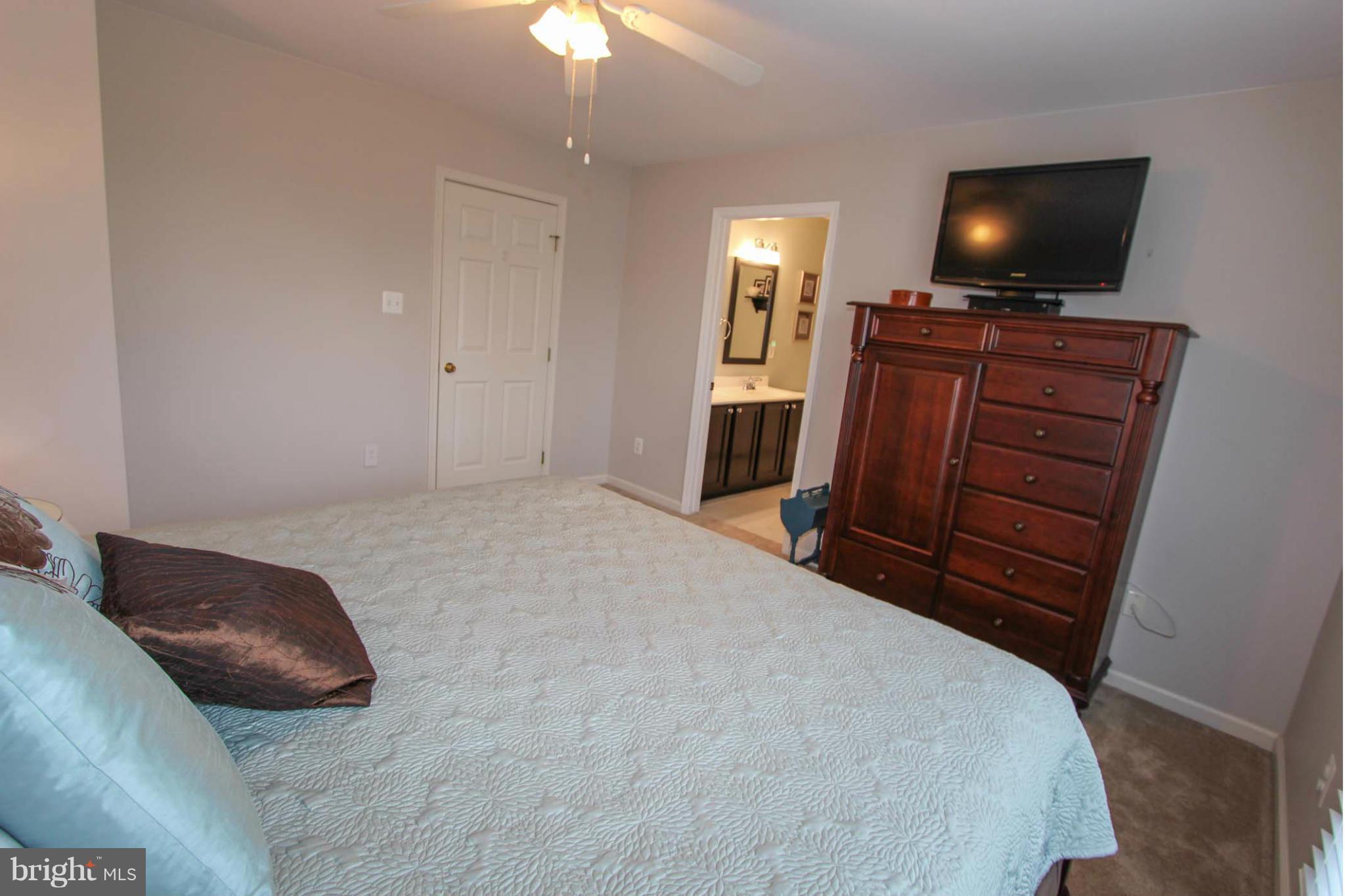 SOUTH RIDING - Residential