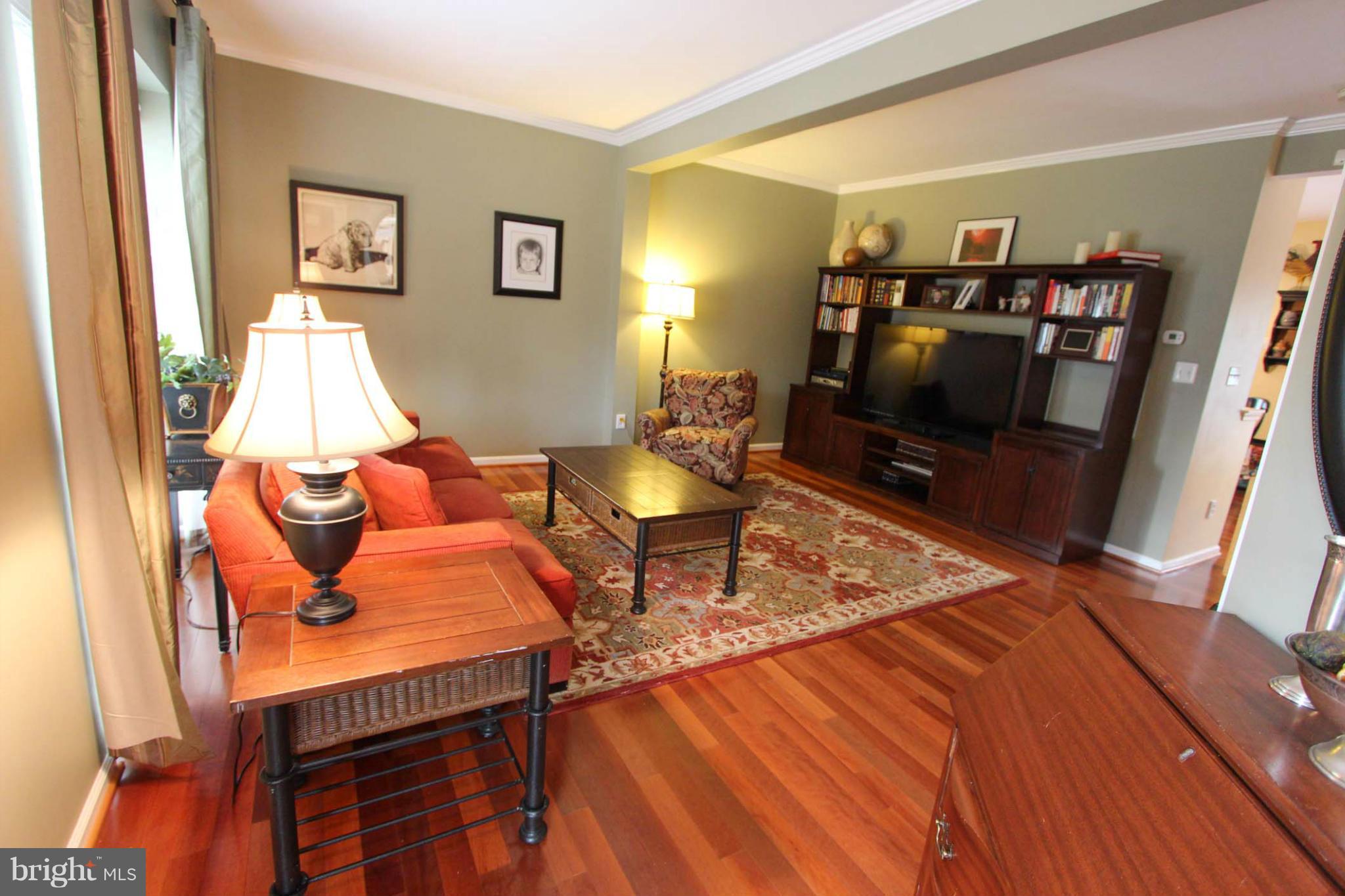 SOUTH RIDING - Residential