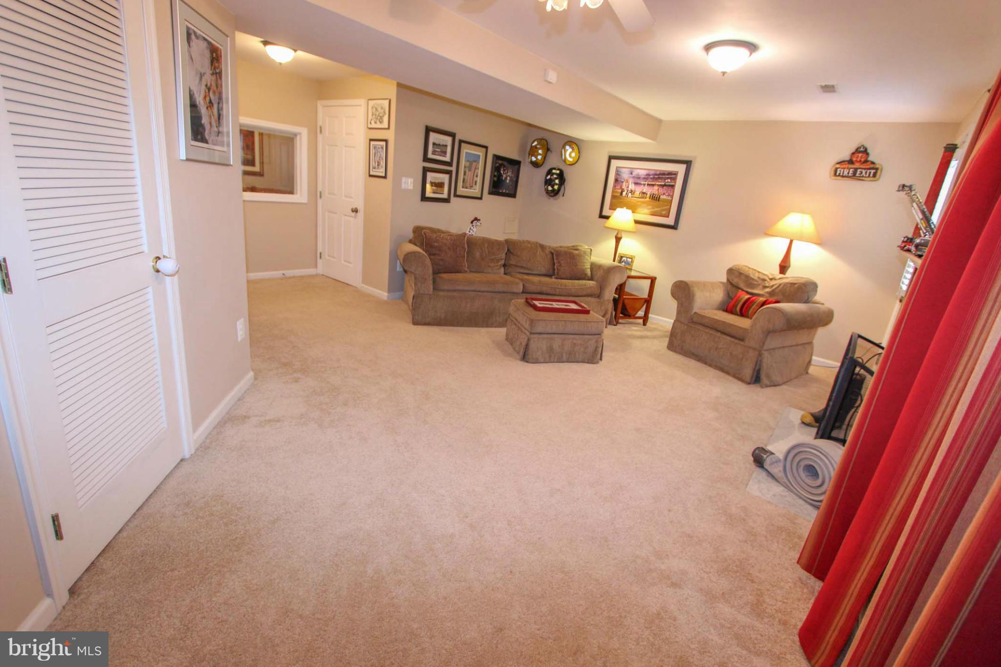 SOUTH RIDING - Residential