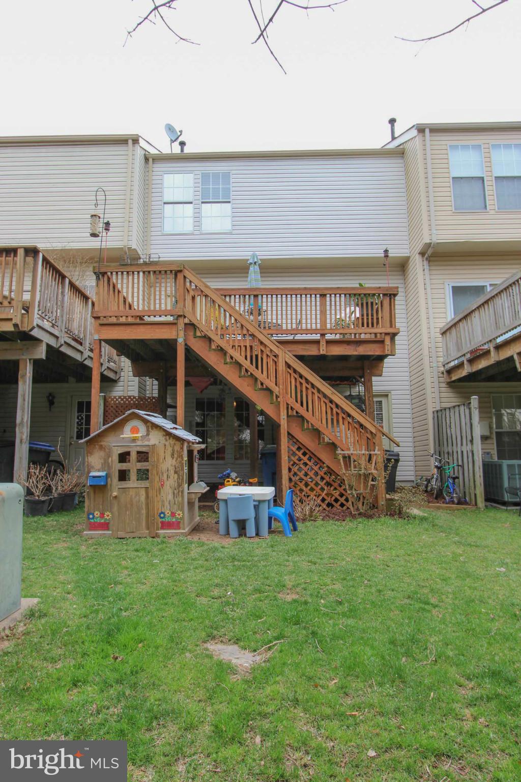 SOUTH RIDING - Residential