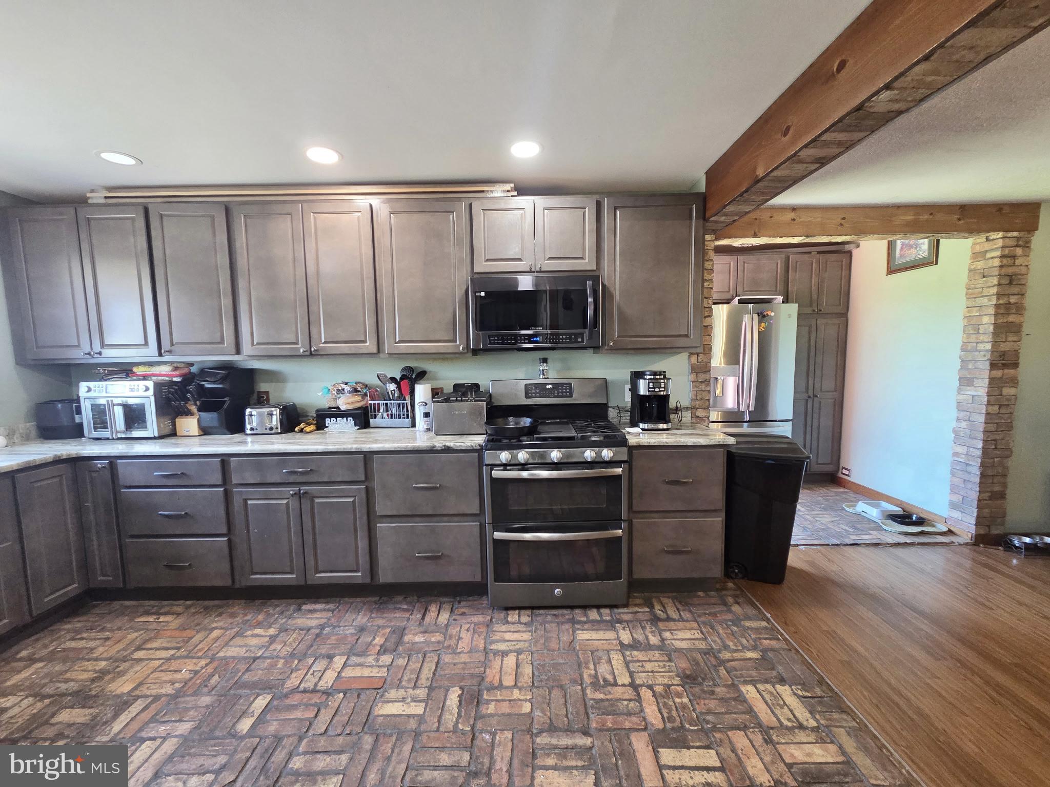 RHODESDALE - Residential