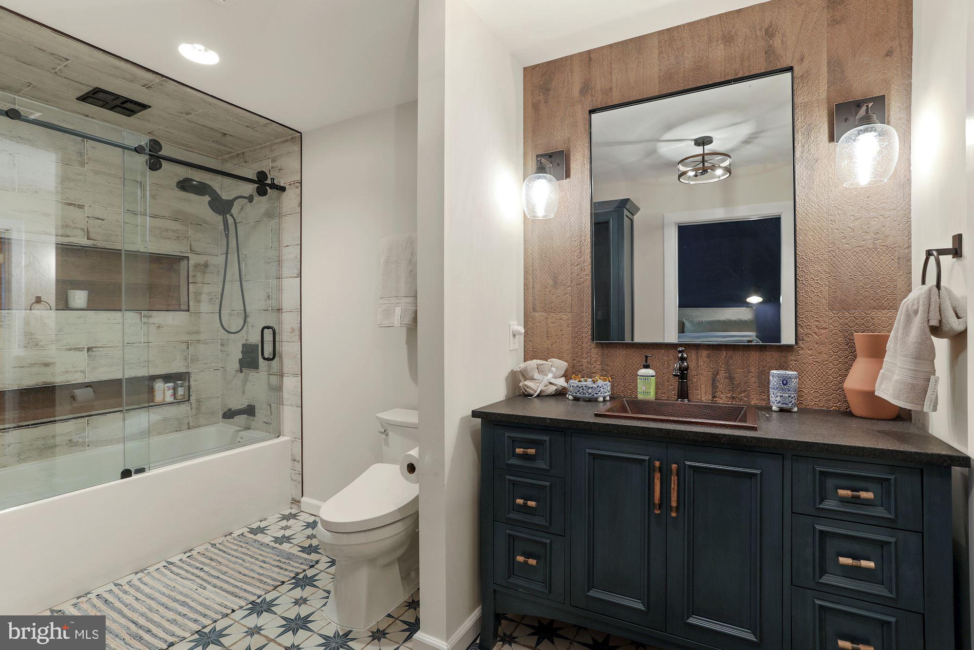 CREST LANDING - Residential