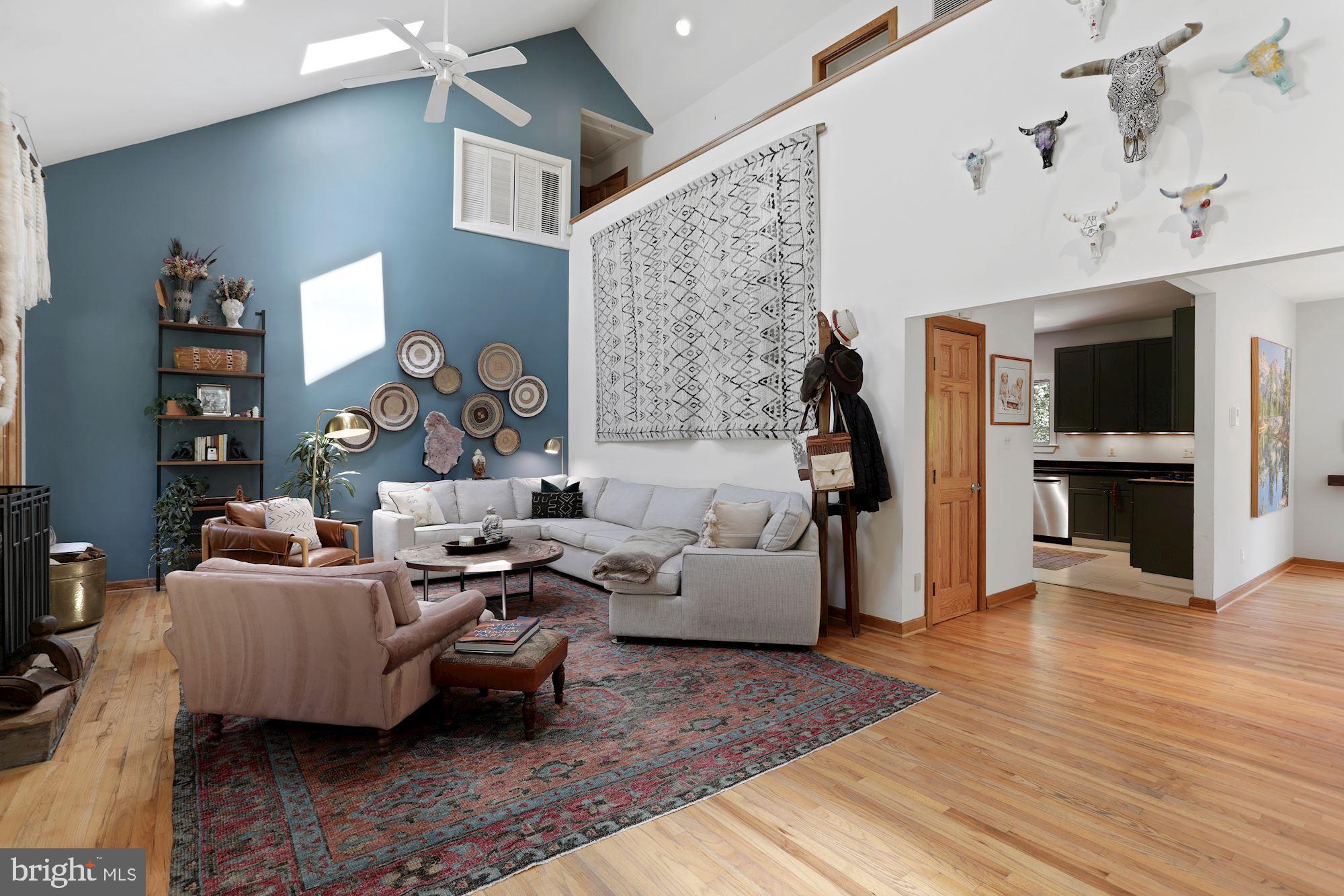 CREST LANDING - Residential