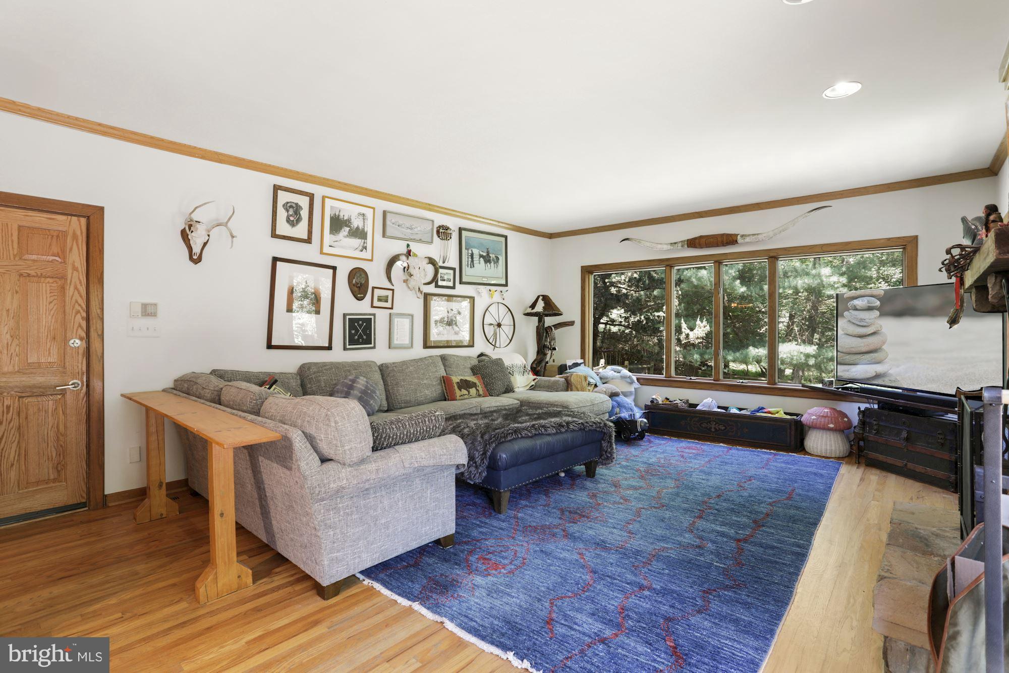 CREST LANDING - Residential