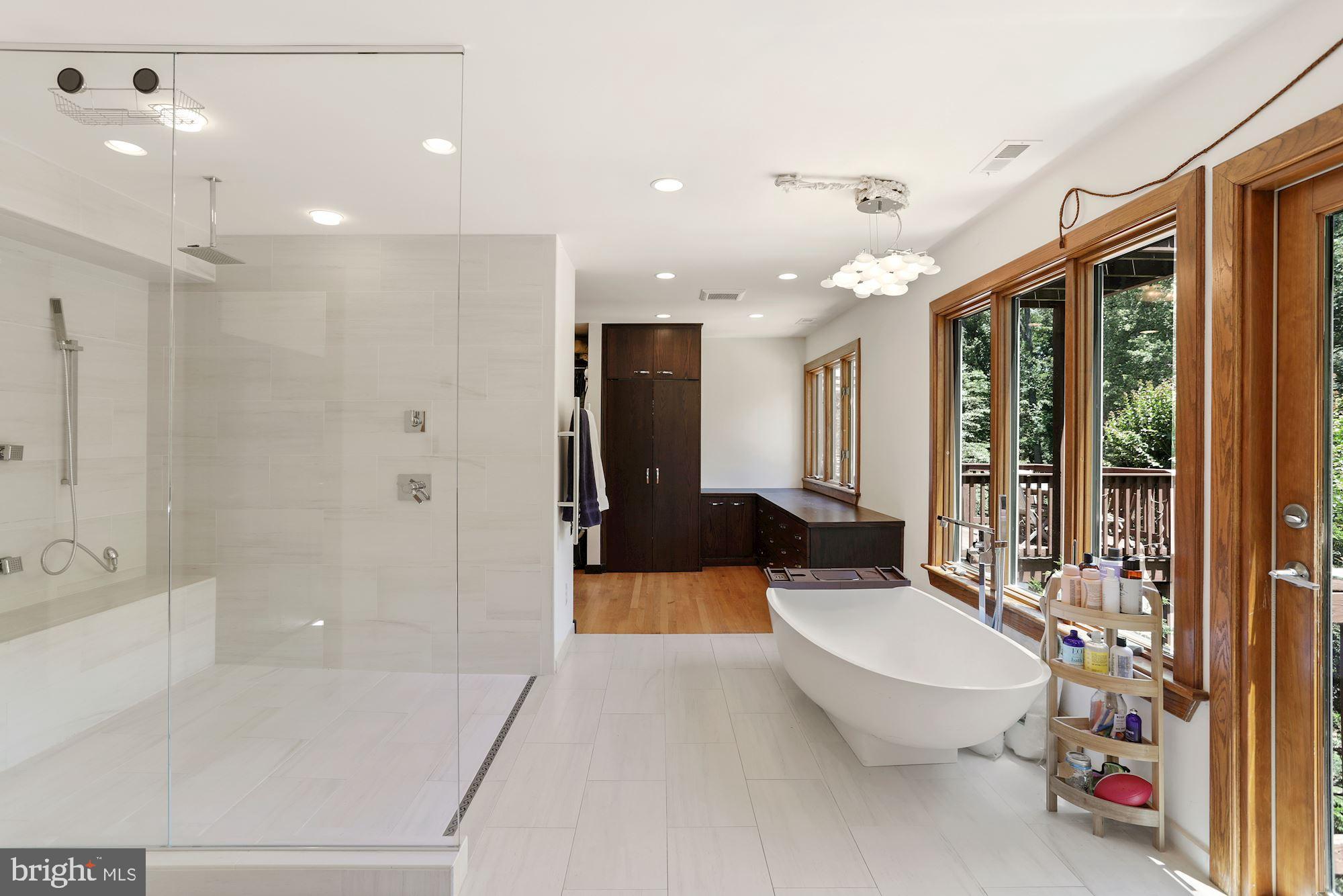 CREST LANDING - Residential