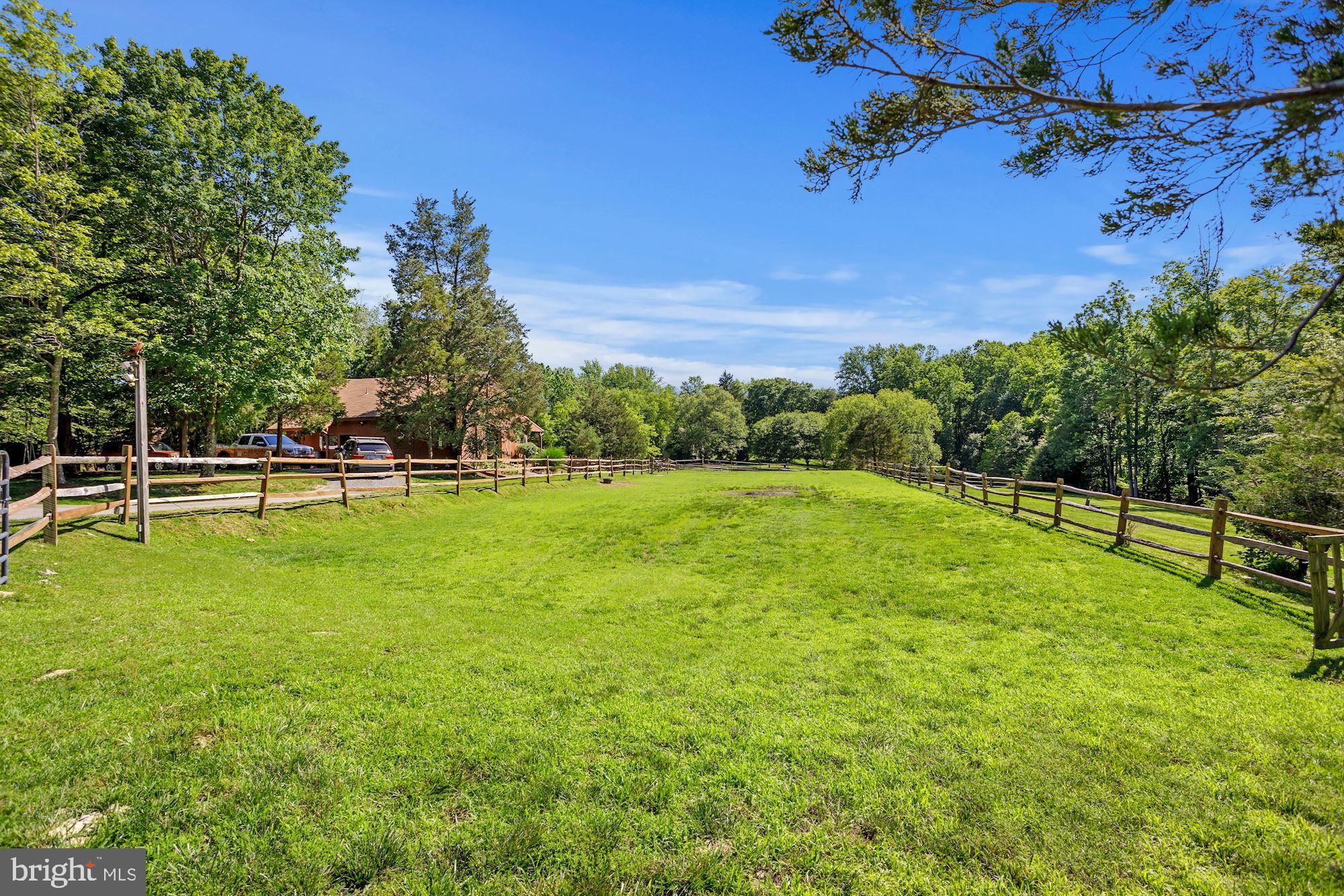 CREST LANDING - Residential