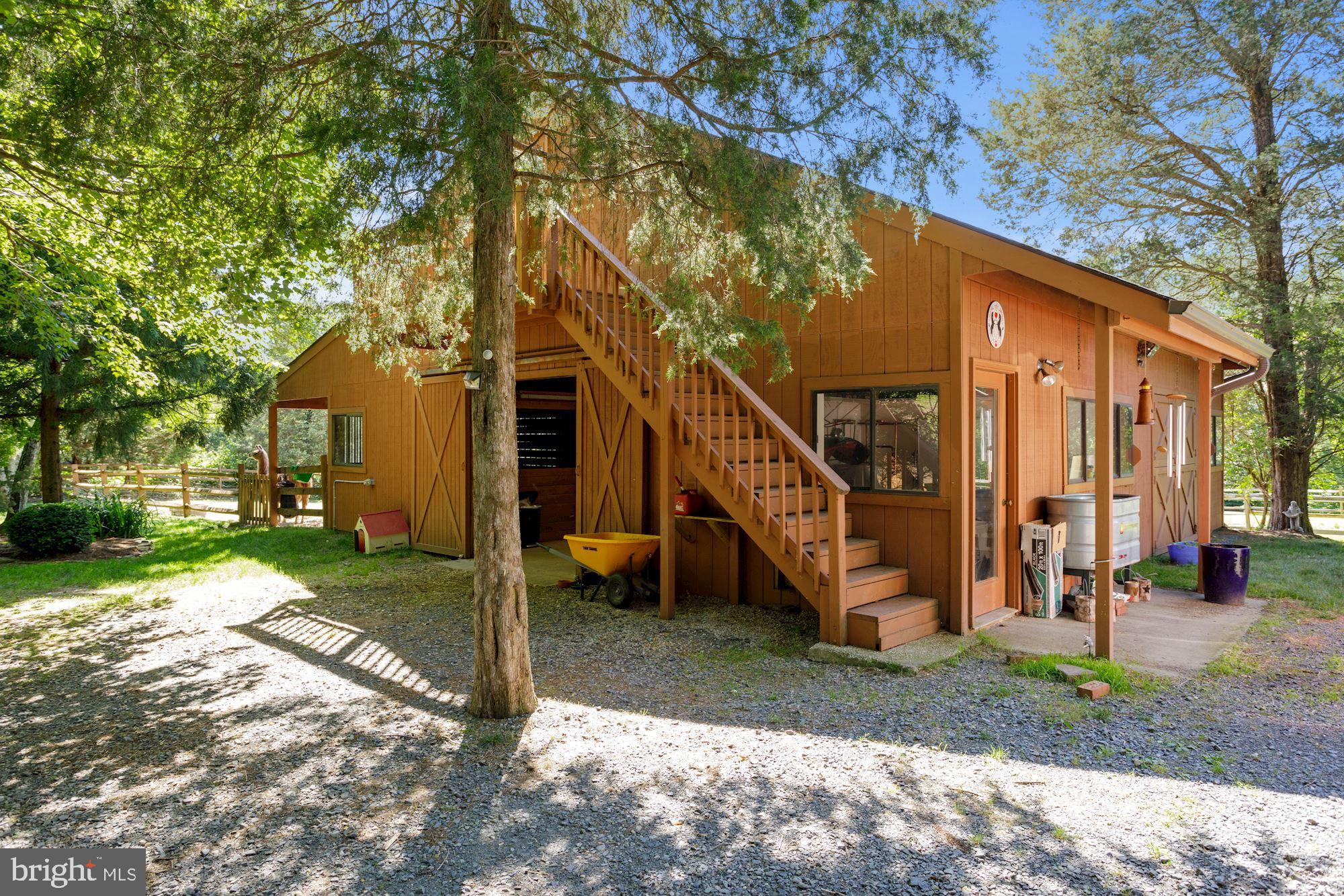 CREST LANDING - Residential