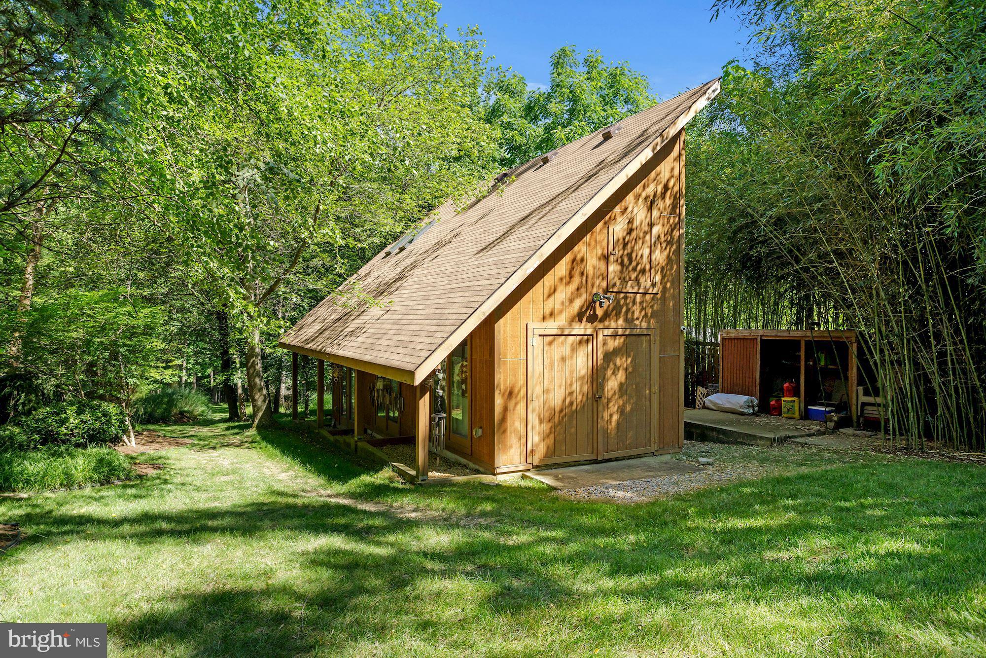 CREST LANDING - Residential