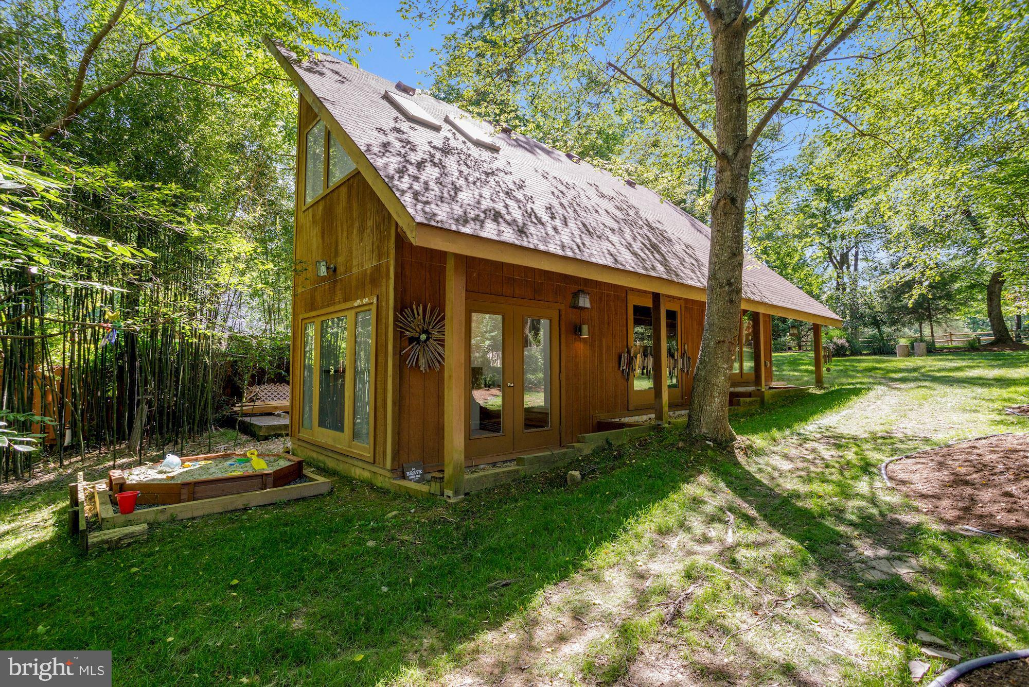 CREST LANDING - Residential