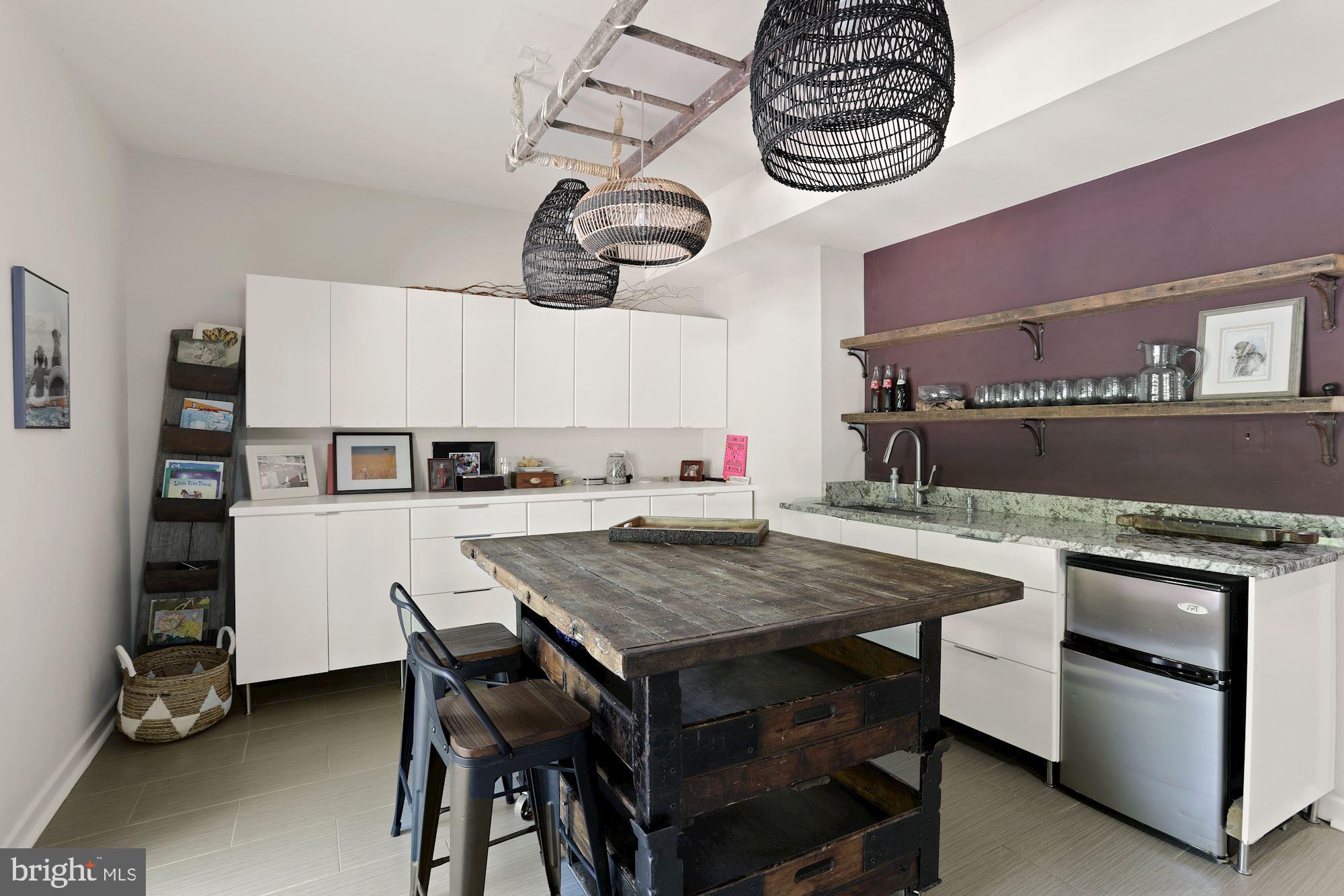 CREST LANDING - Residential