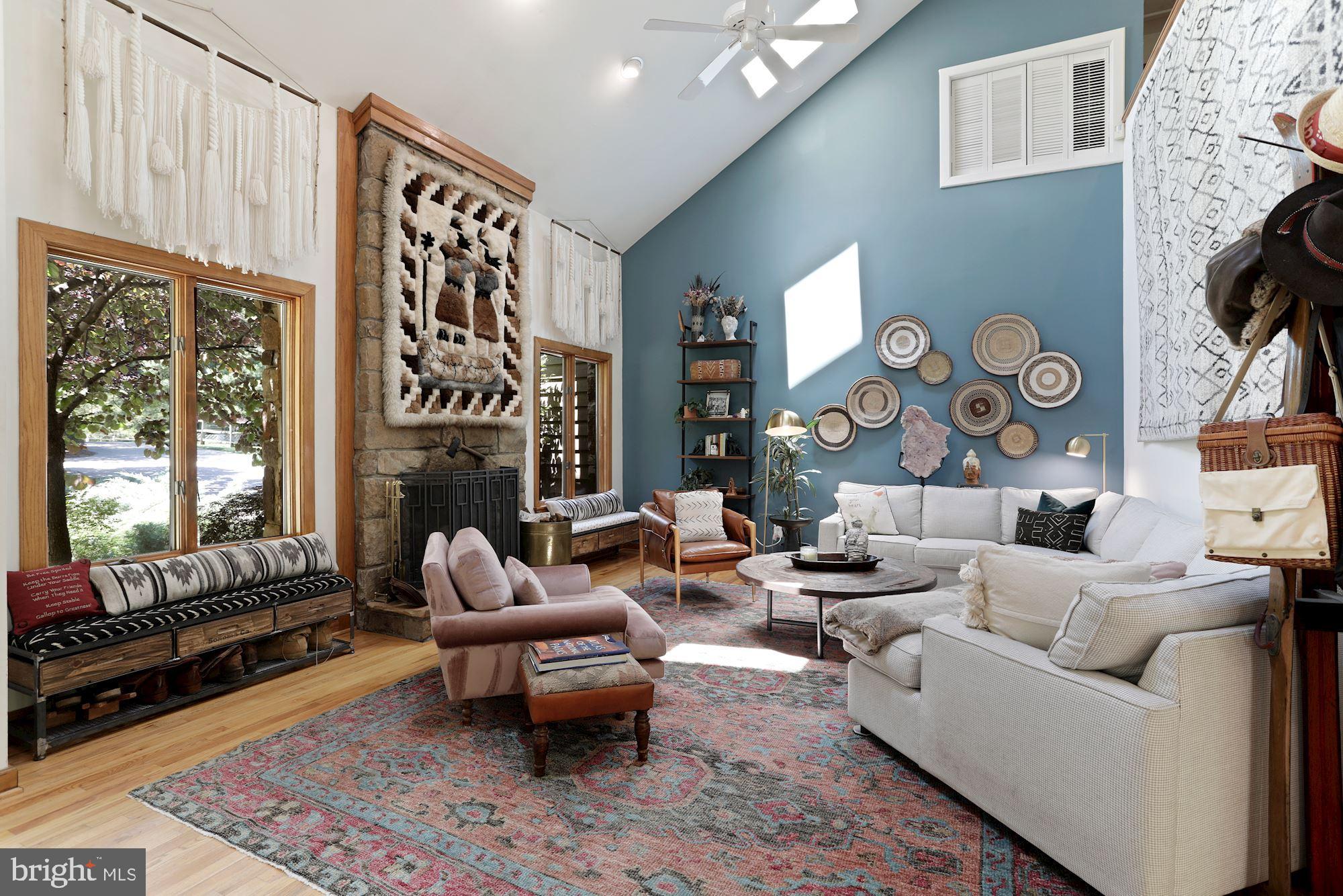 CREST LANDING - Residential