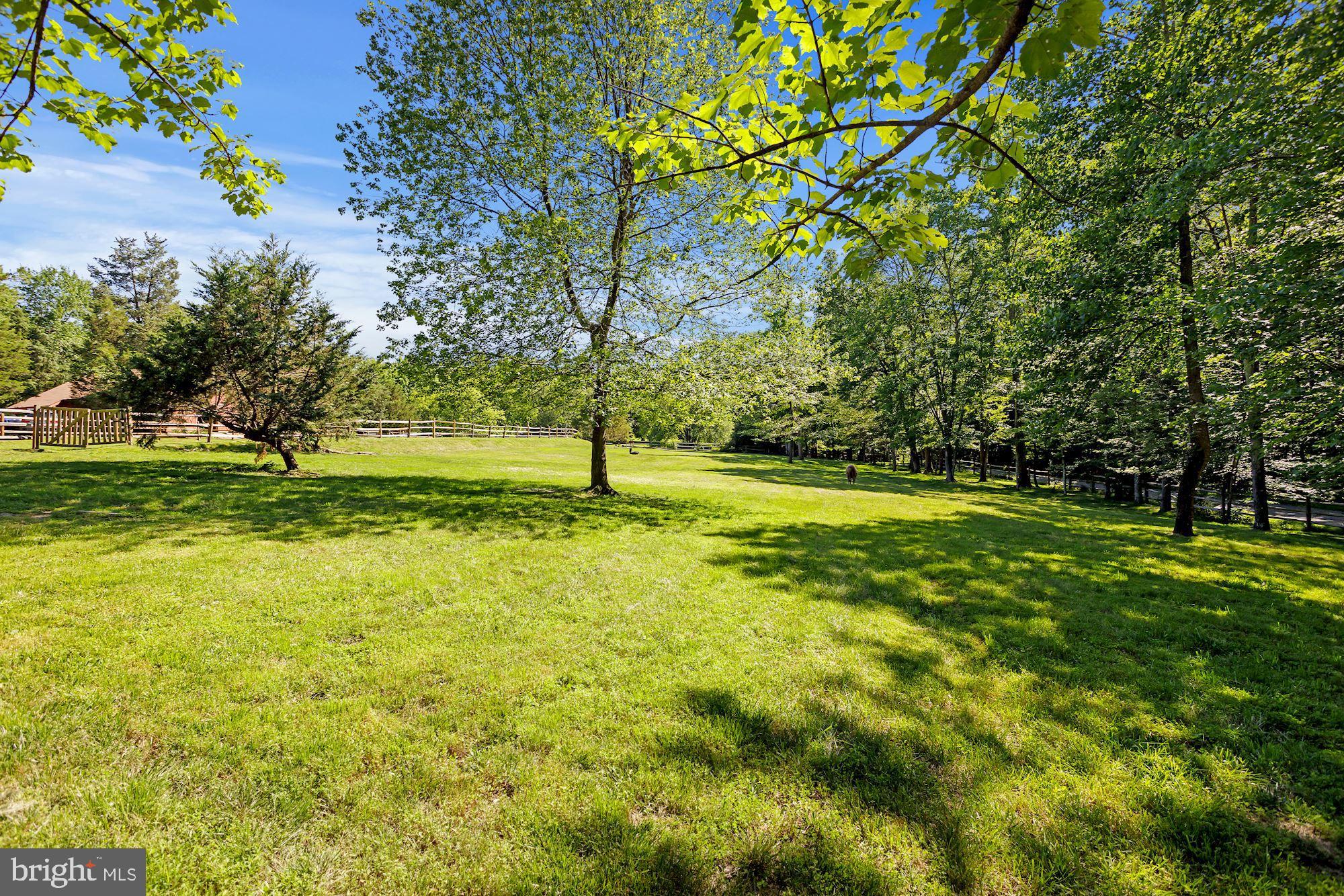 CREST LANDING - Residential