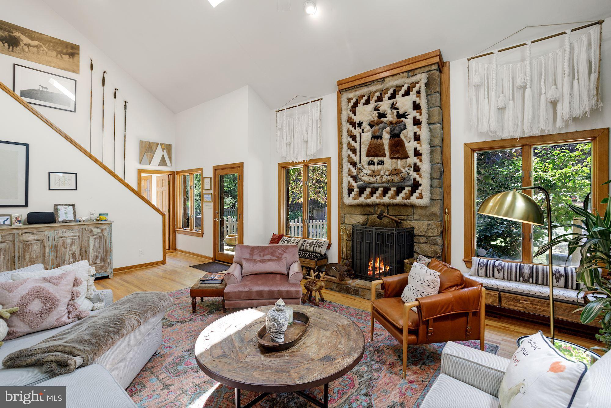 CREST LANDING - Residential