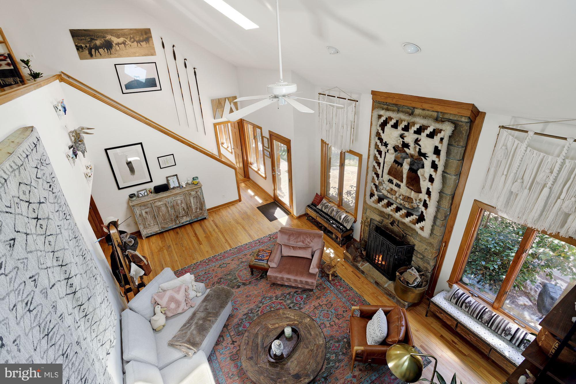 CREST LANDING - Residential