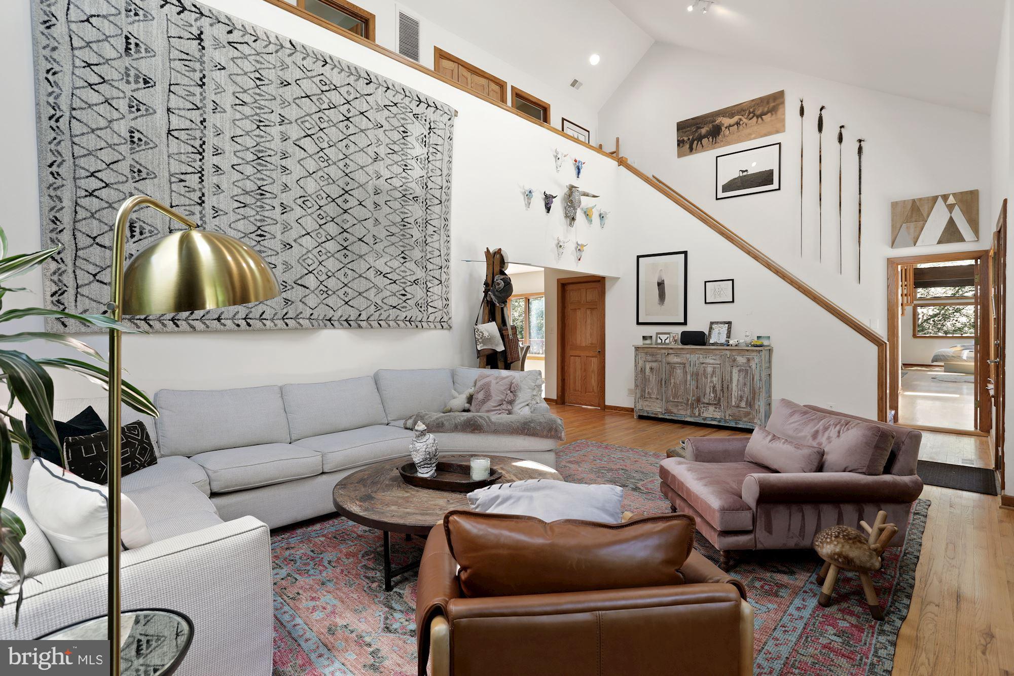 CREST LANDING - Residential