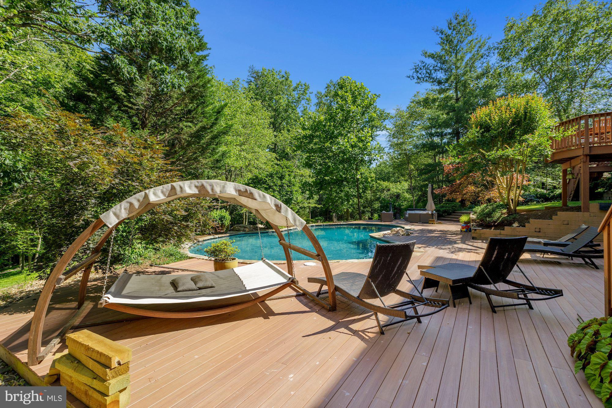 CREST LANDING - Residential