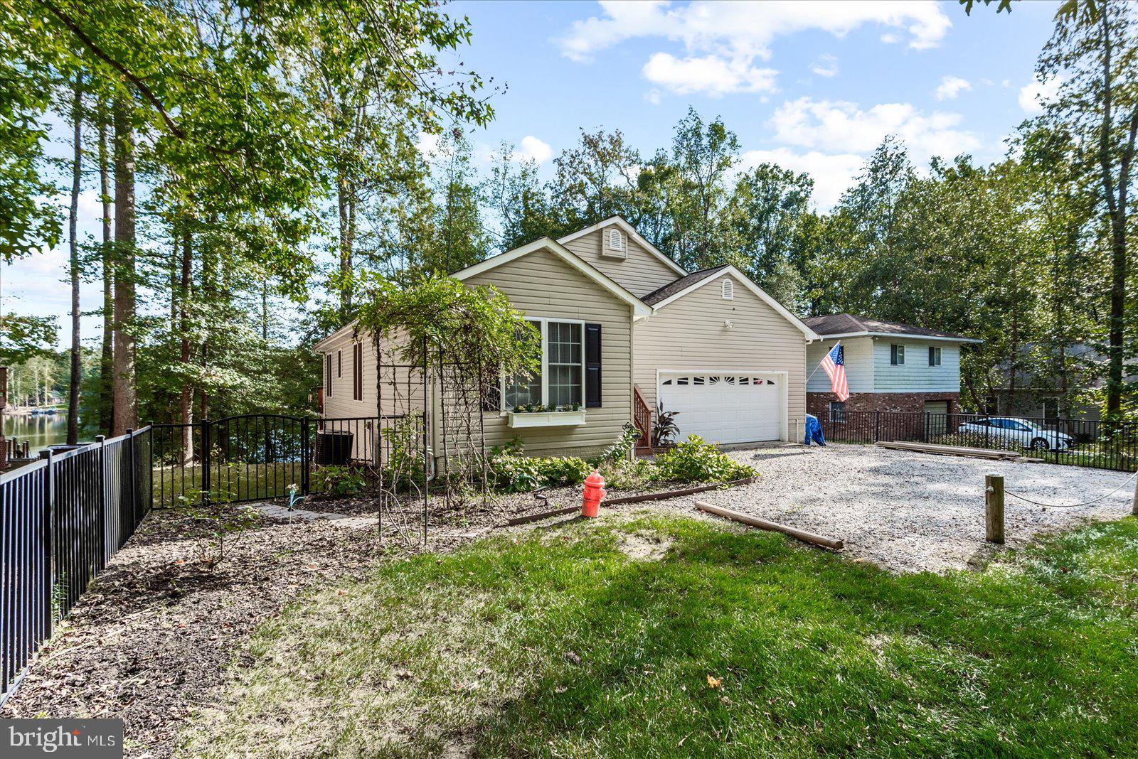 686 LAKE CAROLINE DRIVE