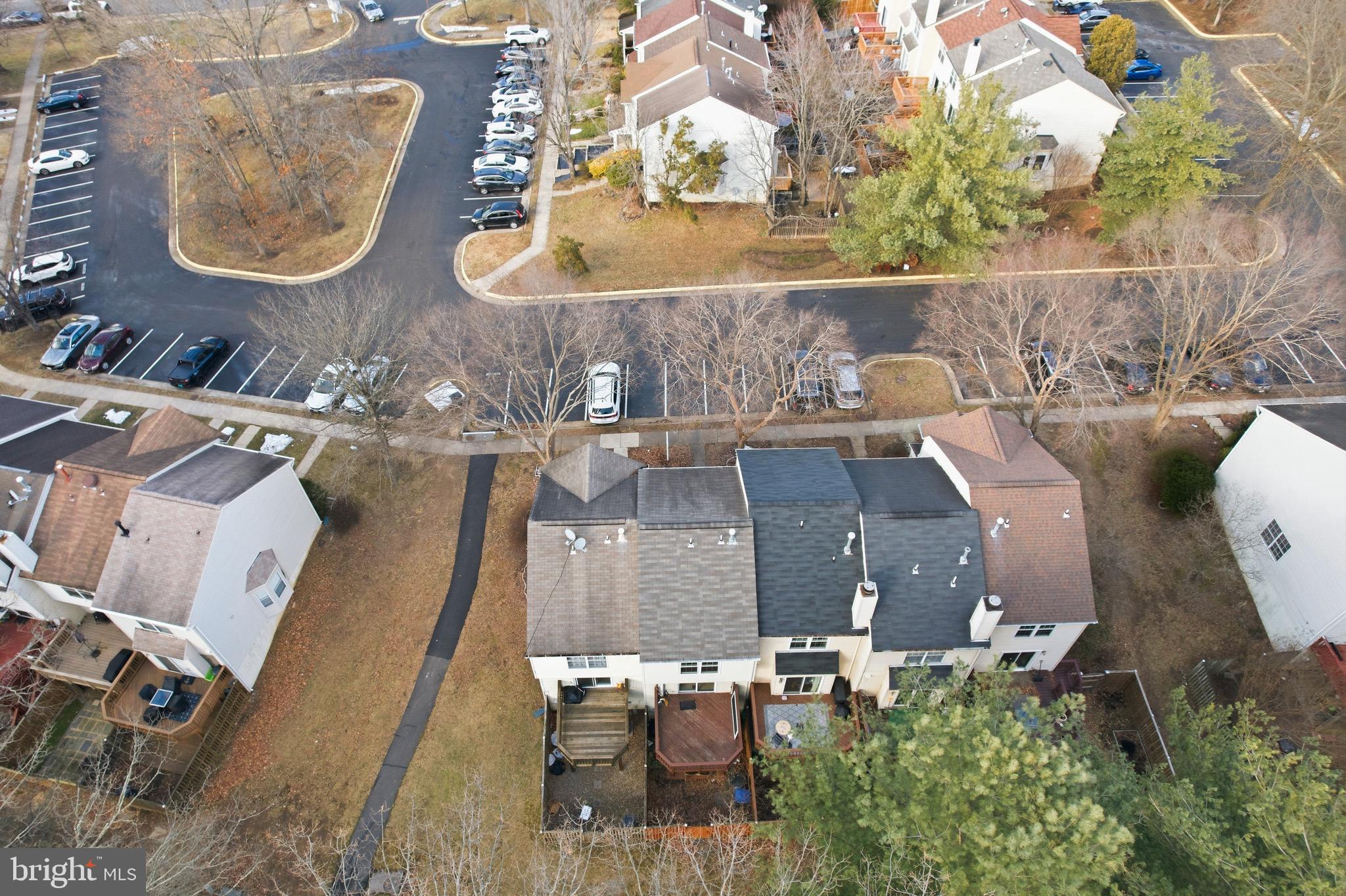 CENTREVILLE GREEN - Residential