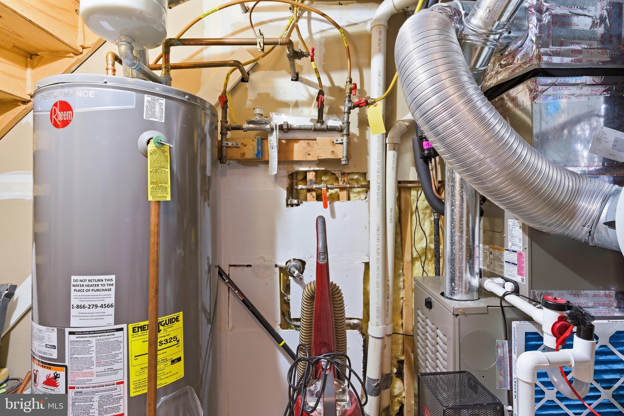 CENTREVILLE GREEN - Residential