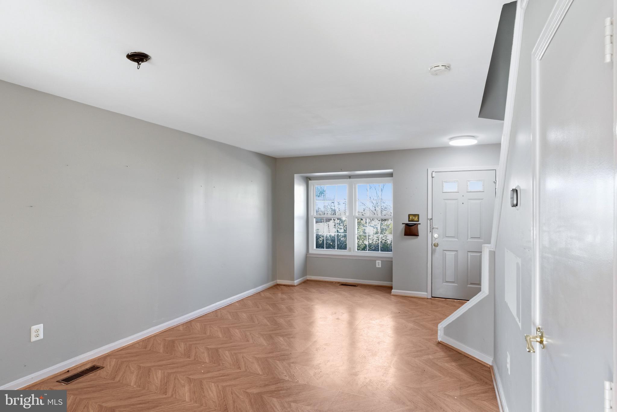 CENTREVILLE GREEN - Residential