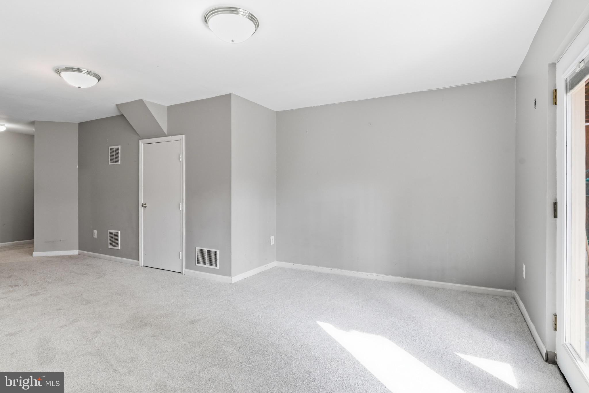 CENTREVILLE GREEN - Residential