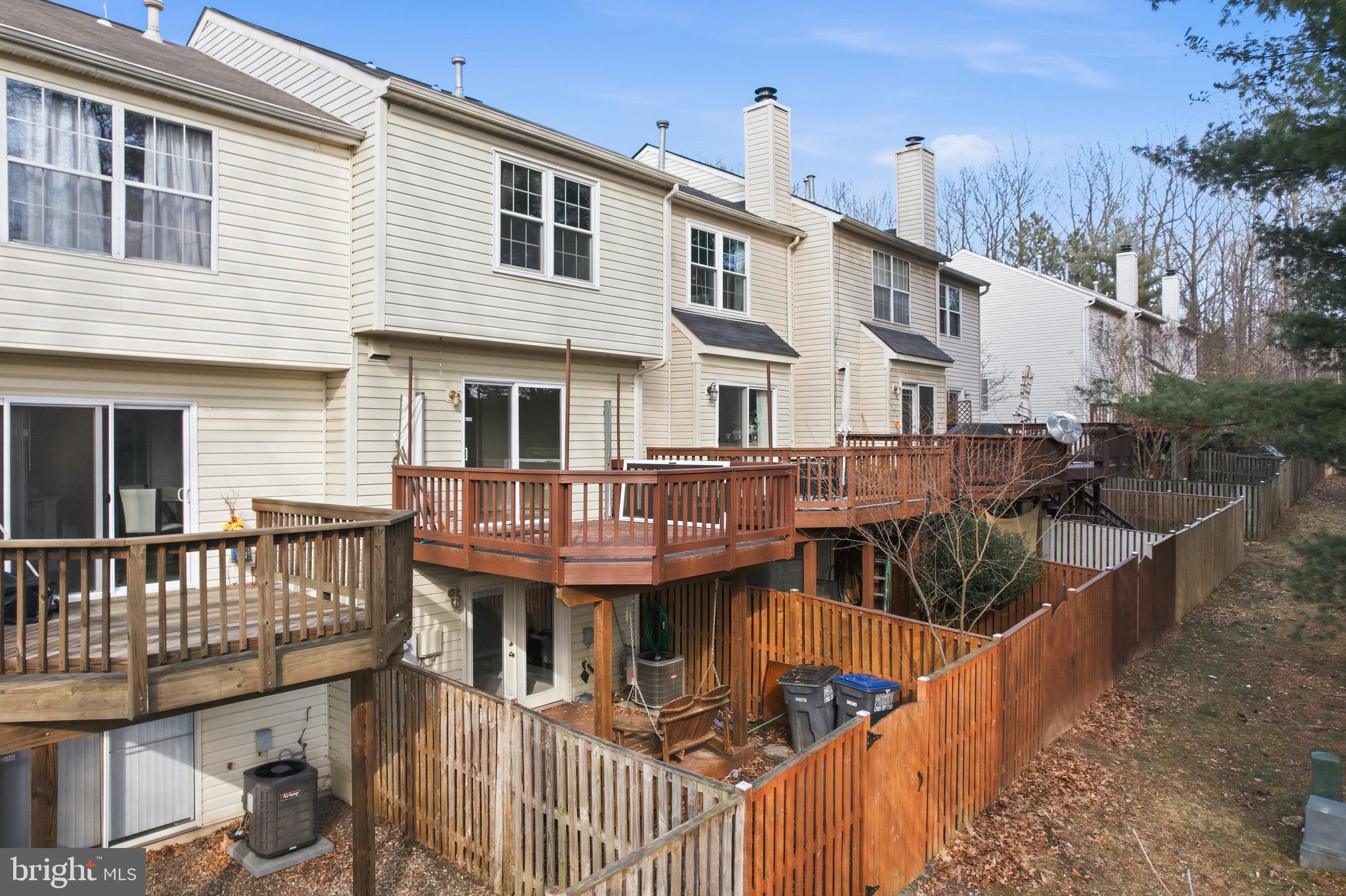 CENTREVILLE GREEN - Residential