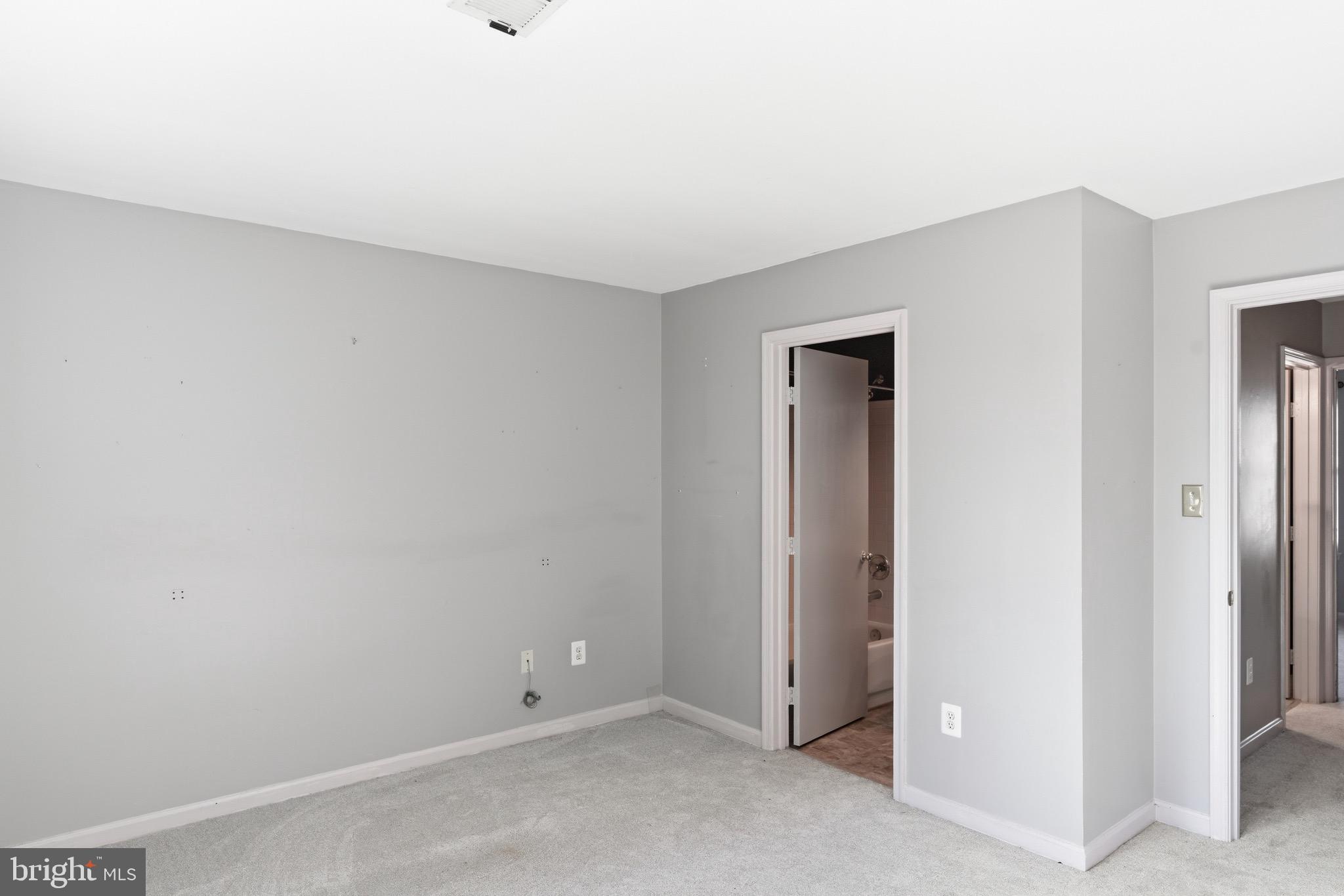 CENTREVILLE GREEN - Residential