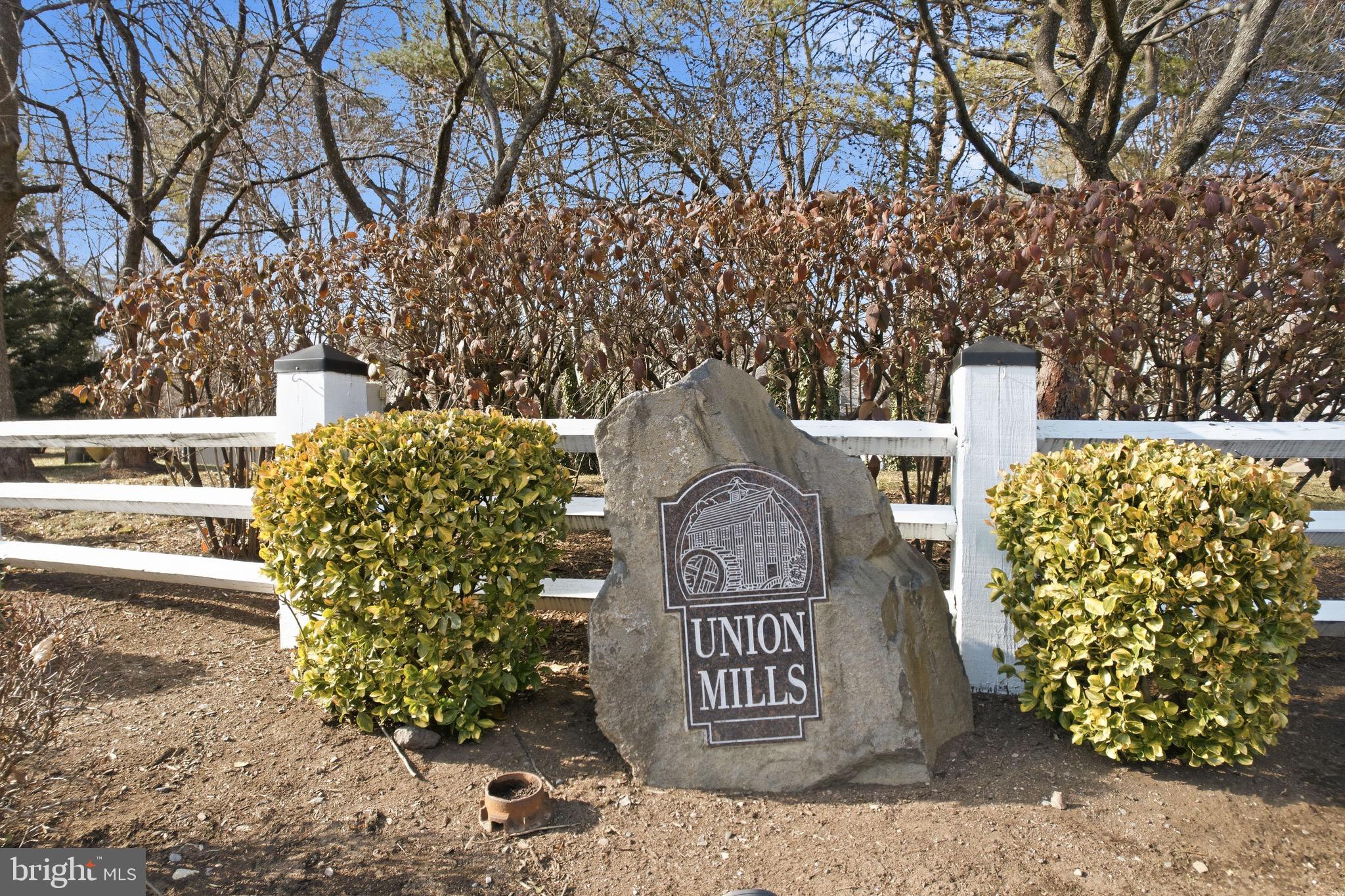 CENTREVILLE GREEN - Residential