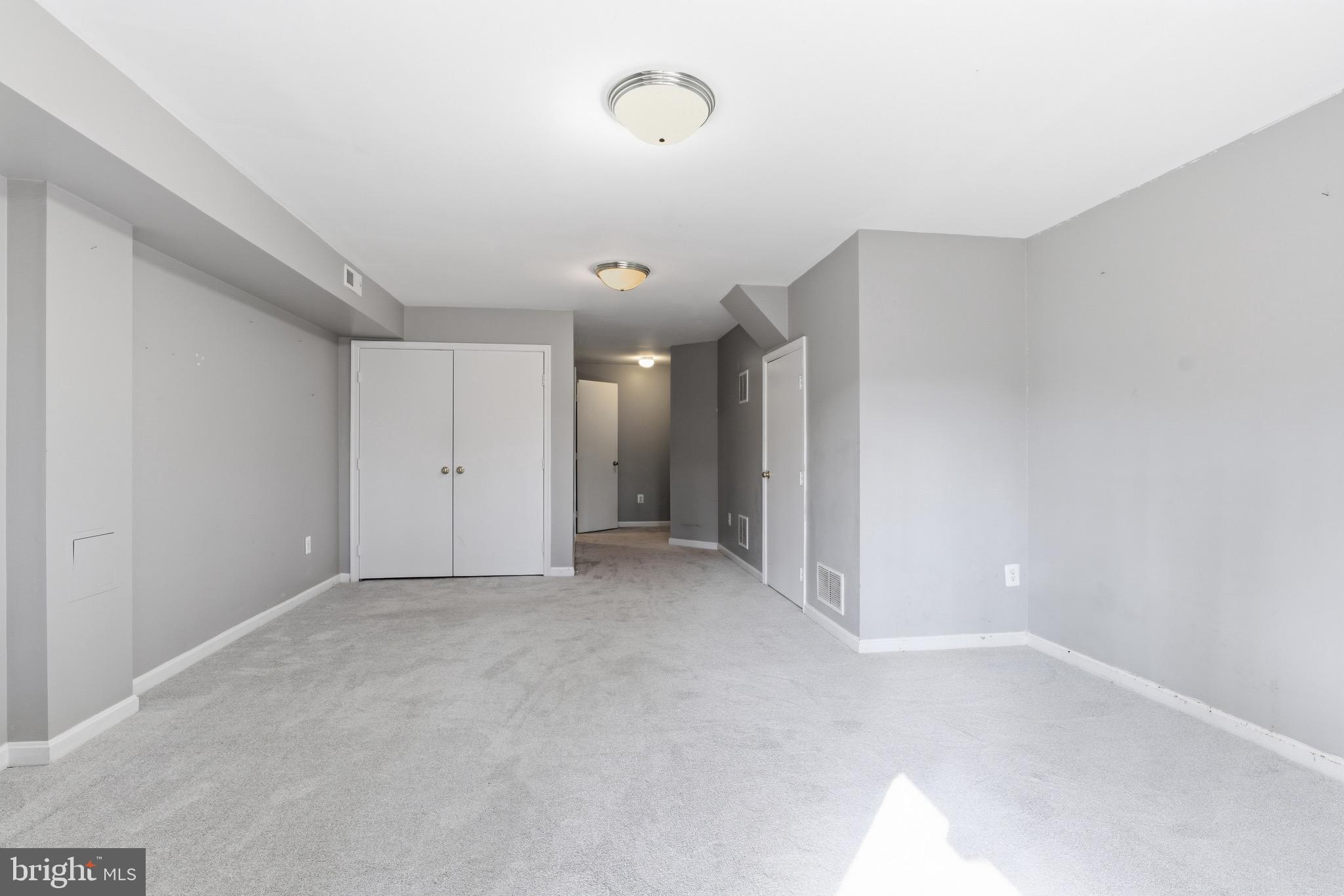 CENTREVILLE GREEN - Residential