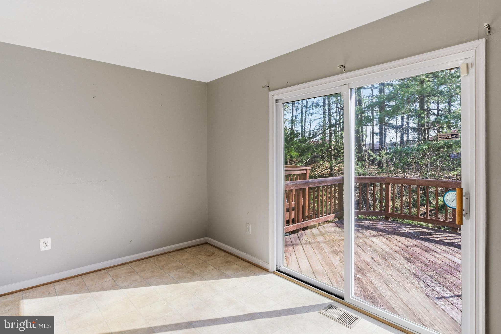 CENTREVILLE GREEN - Residential