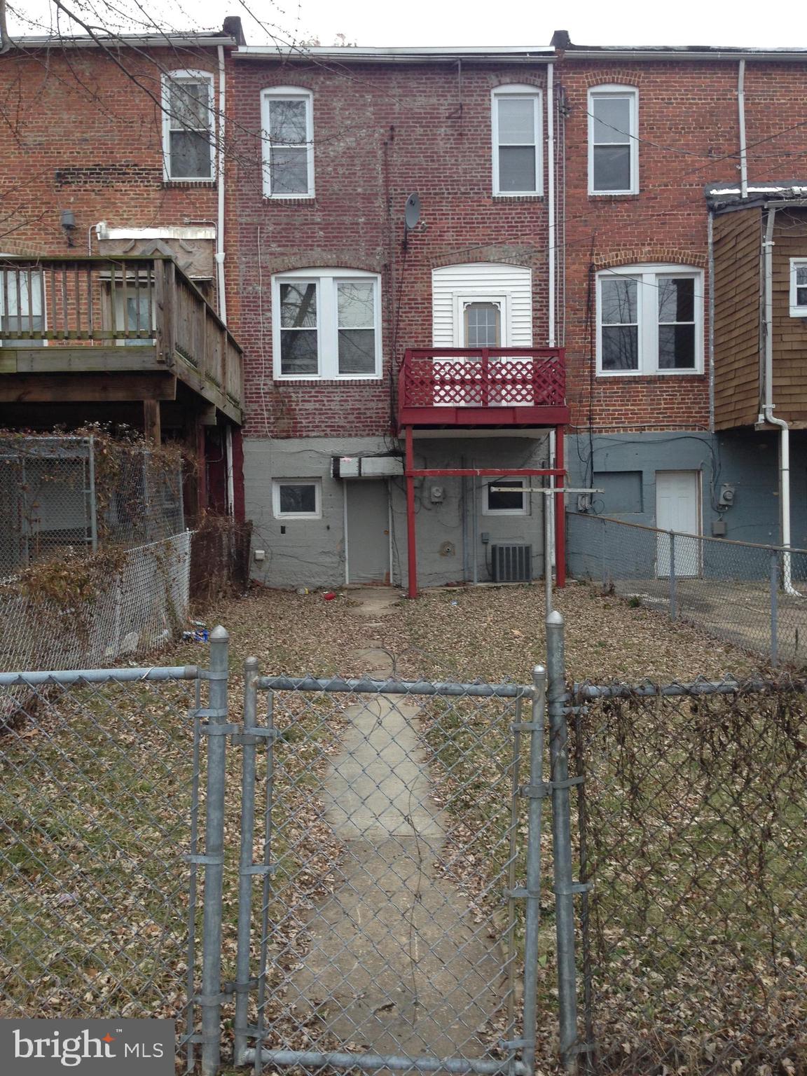 GOVANS - Residential Lease