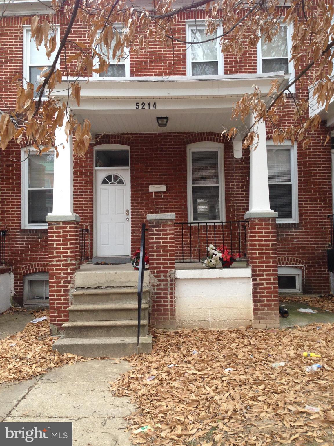 GOVANS - Residential Lease