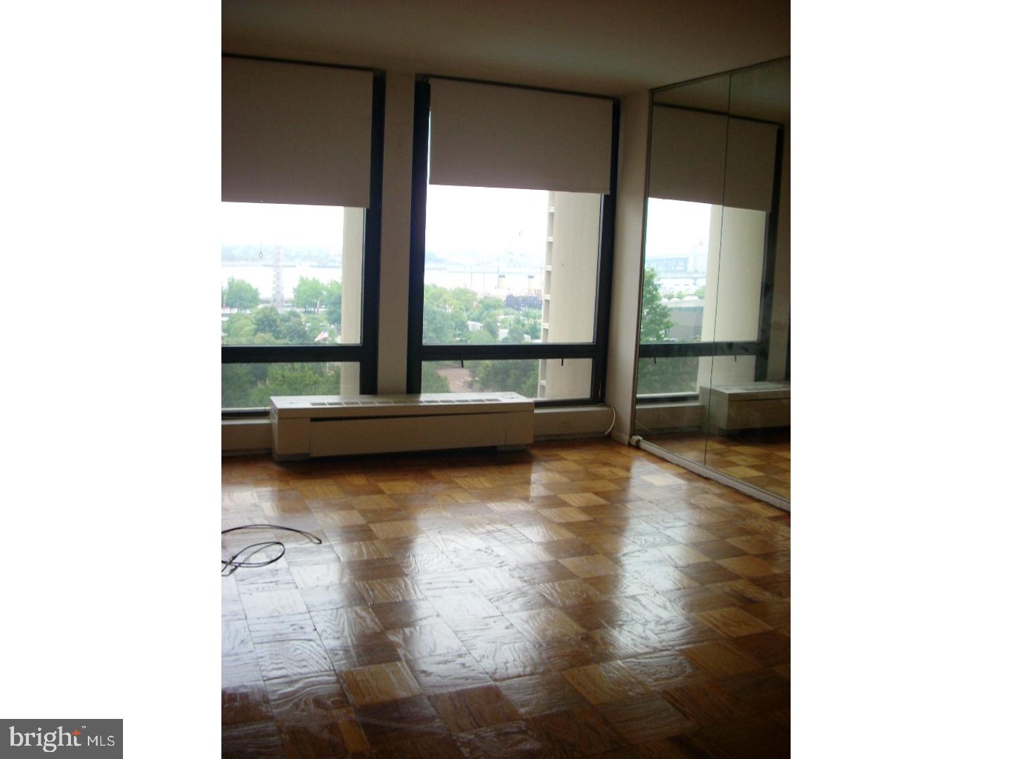 SOCIETY HILL - Residential Lease