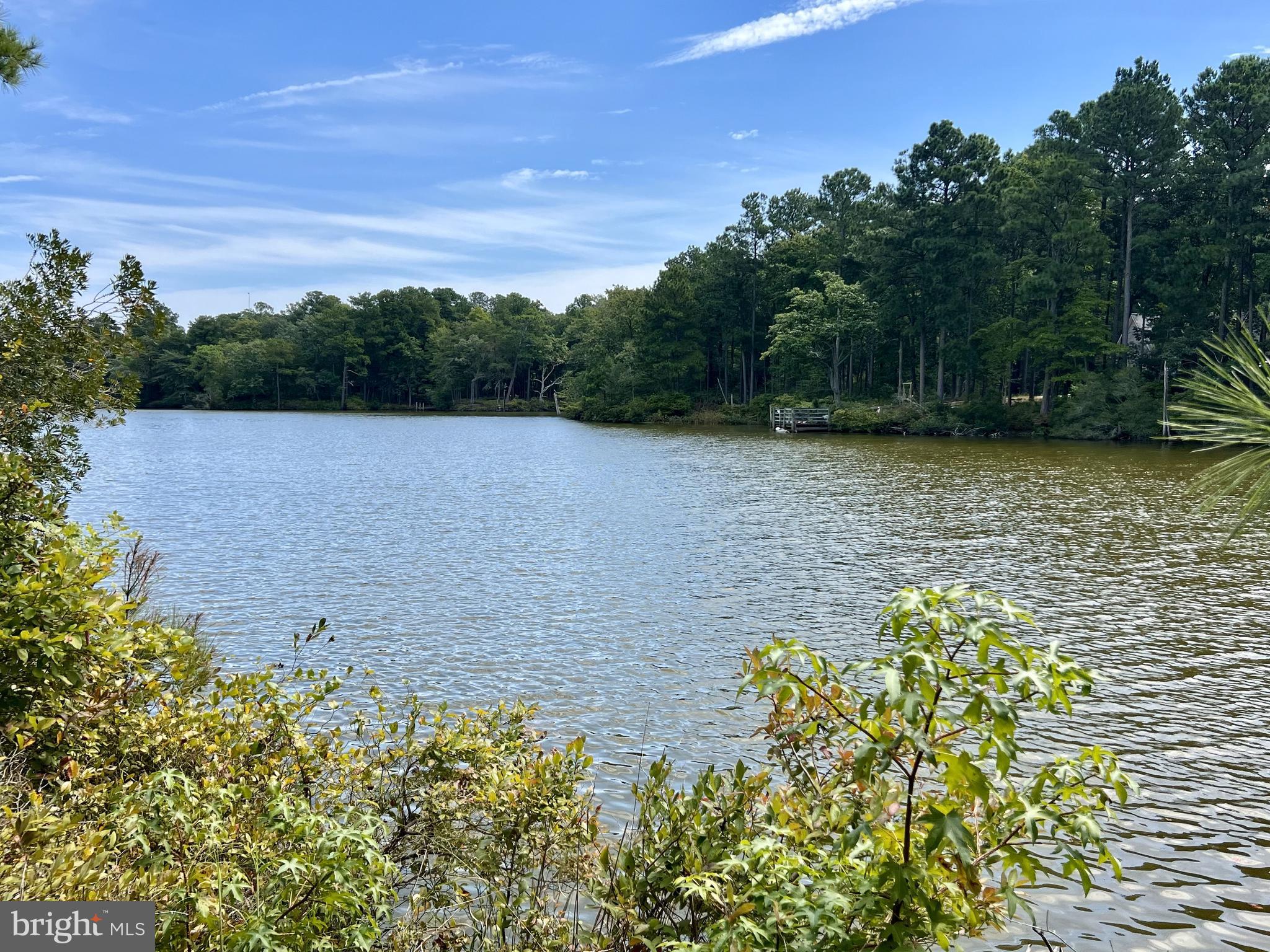 Great building lot on protected waterway with access to nearby sandy beach on Potomac River! This property features 240+ feet of tranquil shoreline on a quiet waterway with neighborhood sand beach and pier nearby!