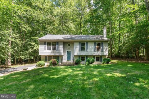 Homes For Rent - 12820 Lake Wilderness Lane<br/> SPOTSYLVANIA, VA 22551