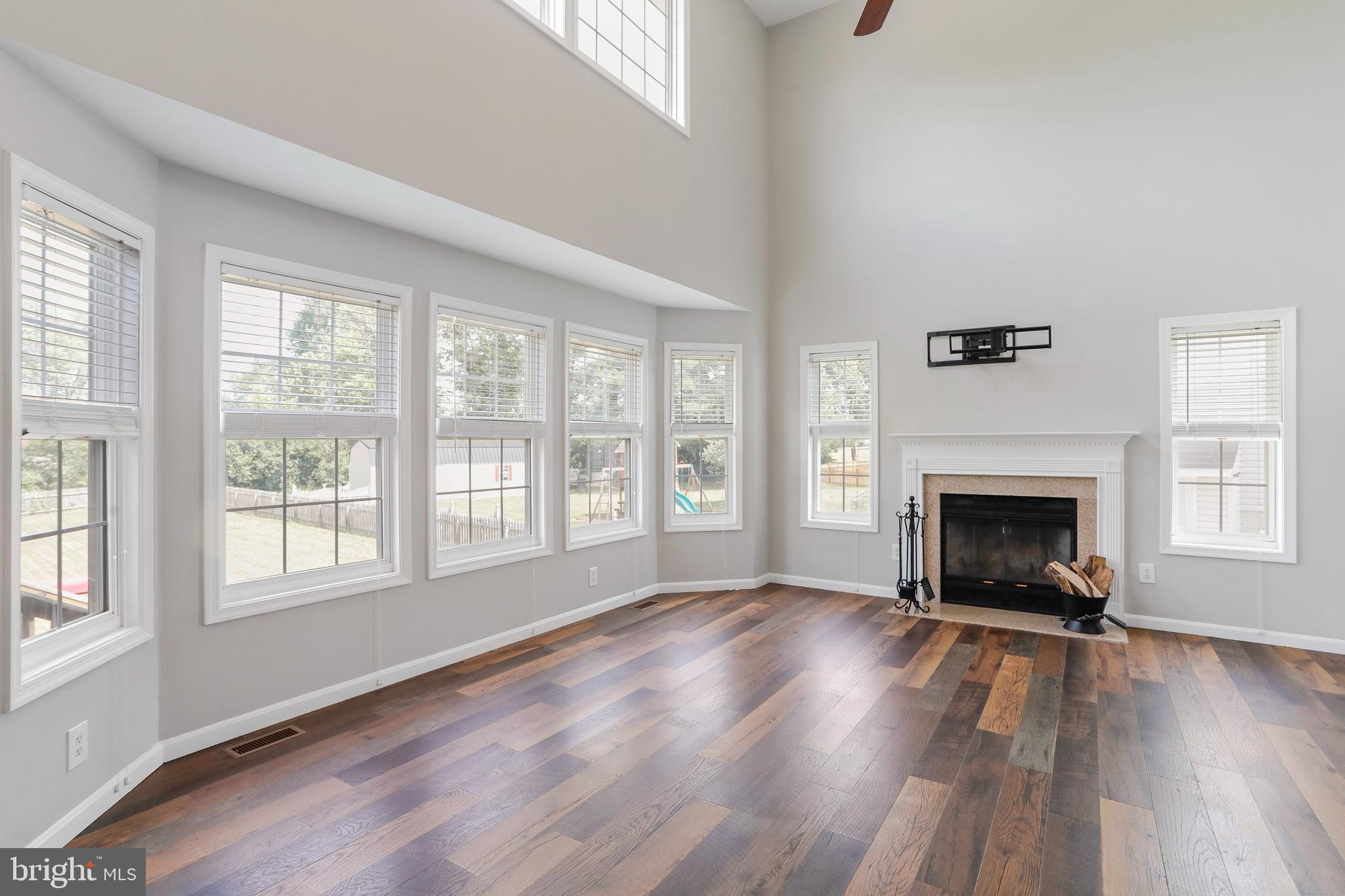 SUMMER HILL - Residential