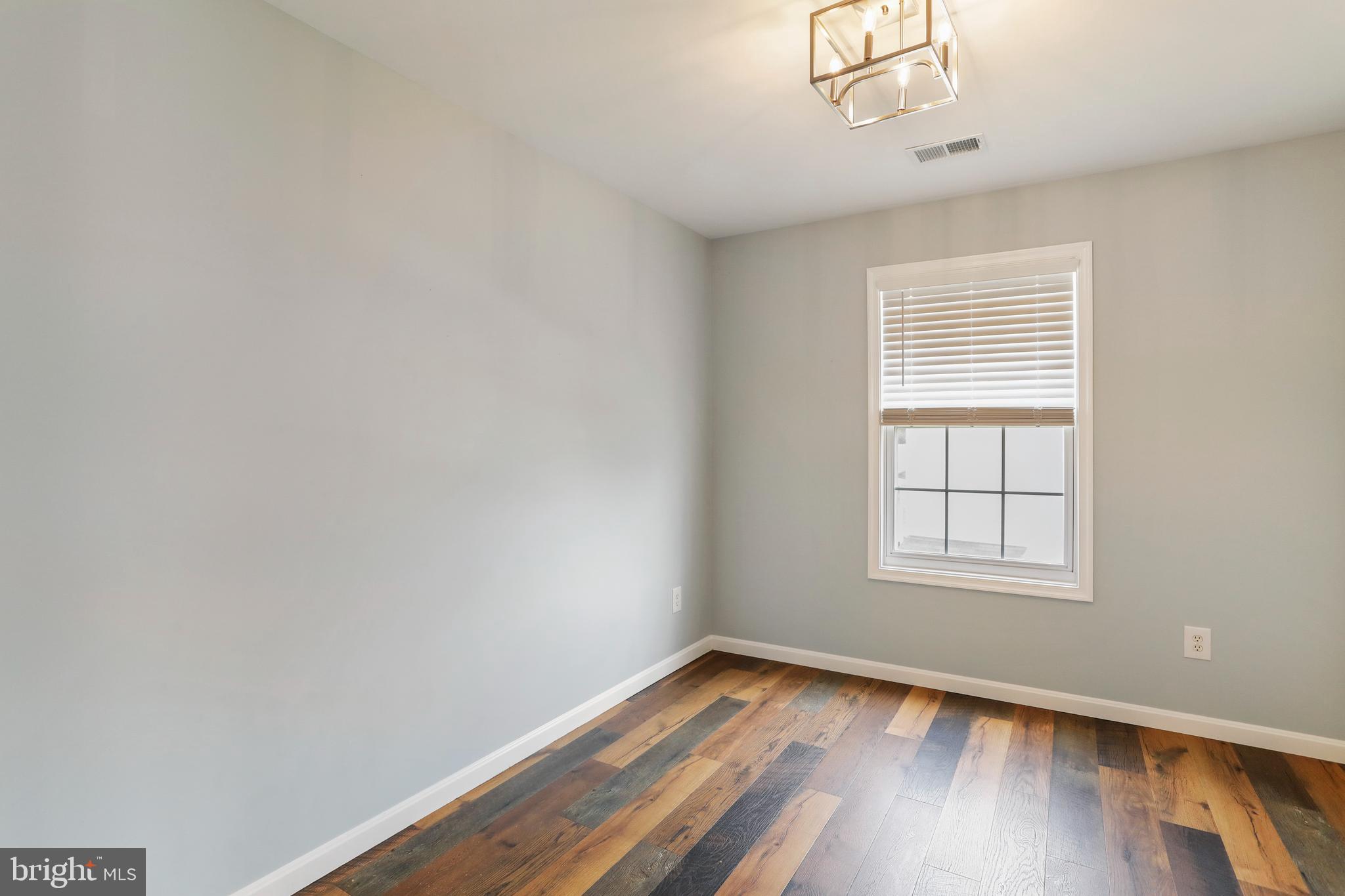 SUMMER HILL - Residential