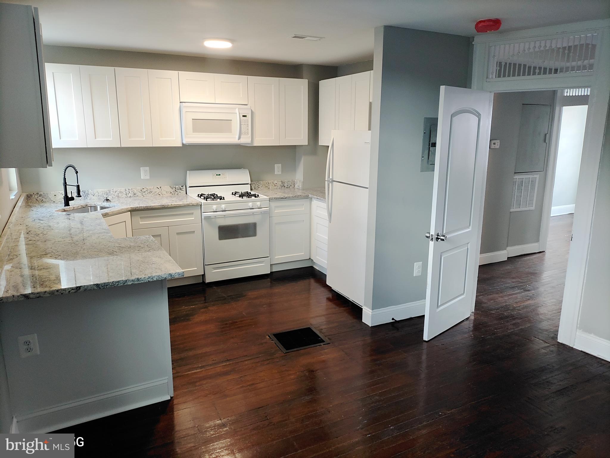 ** 2BDS / 1BTH
** Beautifully Renovated Apartment!
** Central A/C!
** Hardwood Flooring Throughout!
** Spacious Rooms!
** On-Site W/D Access!
** Close to Public Transportation!
** Available Now!
Proof of employment (Copies of your pay stubs for the last 30 days) and a copy of your driver's license or photo ID are required to apply for any property. The non-refundable application fee is $40. If approved, applicant would be required to put down a non-refundable holding deposit equivalent to the first month's rent. This non-refundable holding deposit will become the applicant's first month's rent upon lease signing. The security deposit is the same amount as the monthly rent ($1,100 rent & $1,100 security deposit = $2,200 to move in)